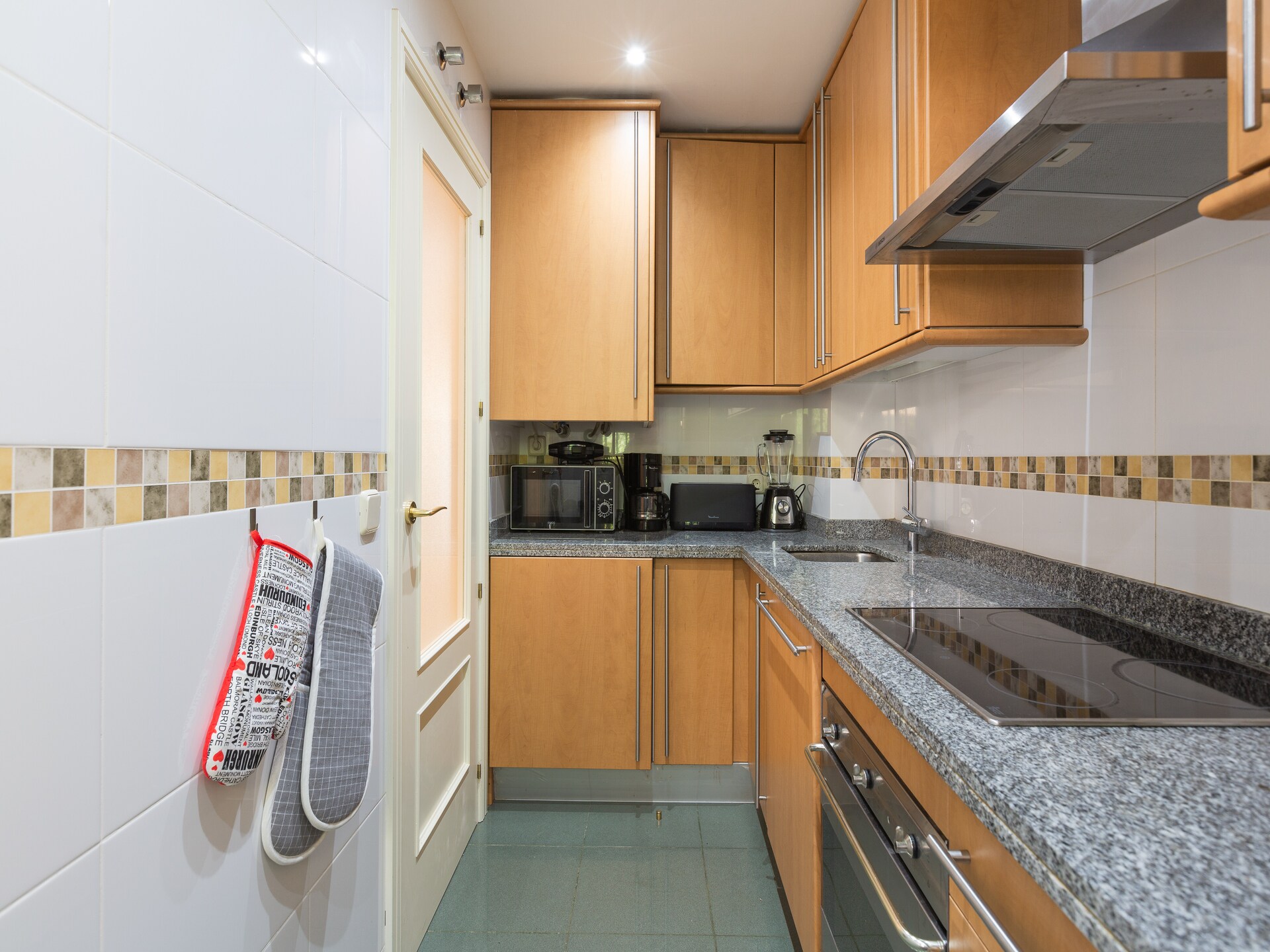 Modern appartement aan golfbaan nabij Málaga met zwembad en padel - foto 22