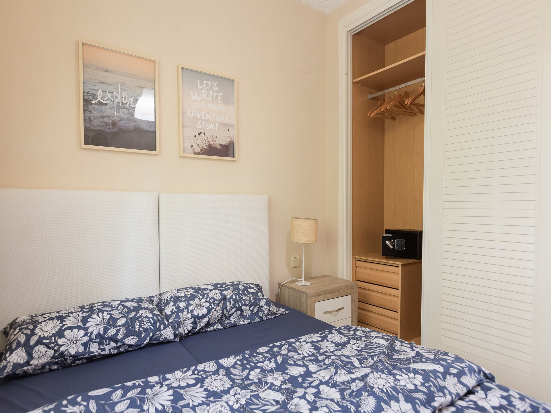 Modern appartement aan golfbaan nabij Málaga met zwembad en padel - foto 31