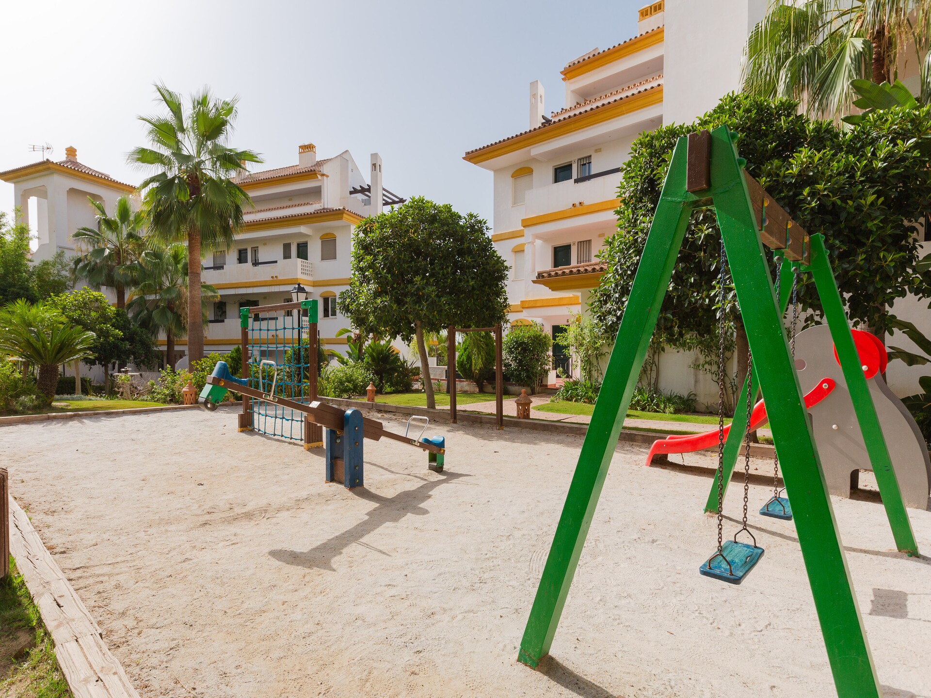 Modern appartement aan golfbaan nabij Málaga met zwembad en padel - foto 38