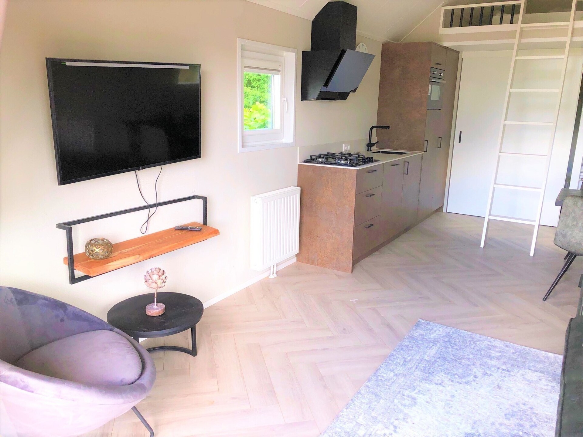 Tiny House Chalet aan de Rhederlaagse Meren in Lathum - foto 7