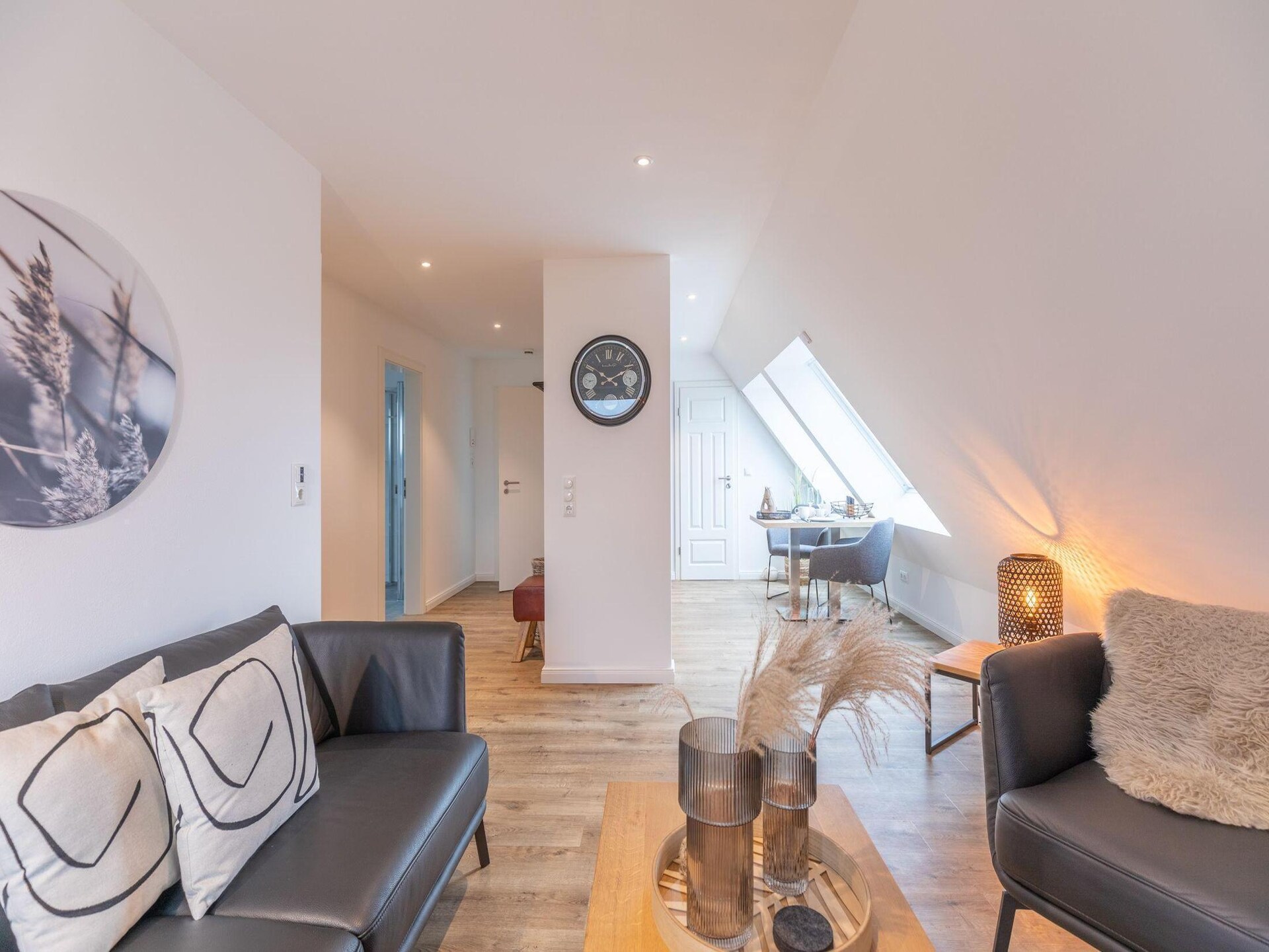 Lütje: Modern appartement met balkon in rustig St. Peter-Dorf, 1,7 km van zee - foto 14