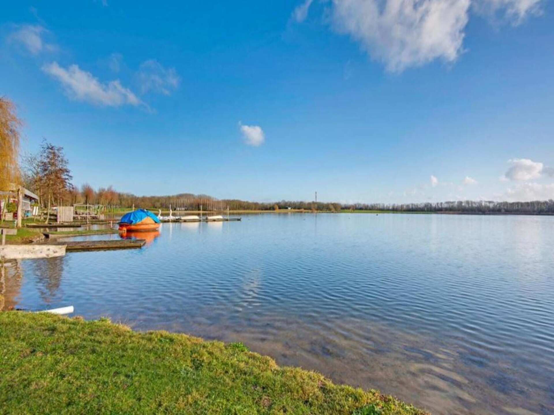 Vrijstaand vakantiehuis op park bij recreatiemeer in Ewijk - foto 28