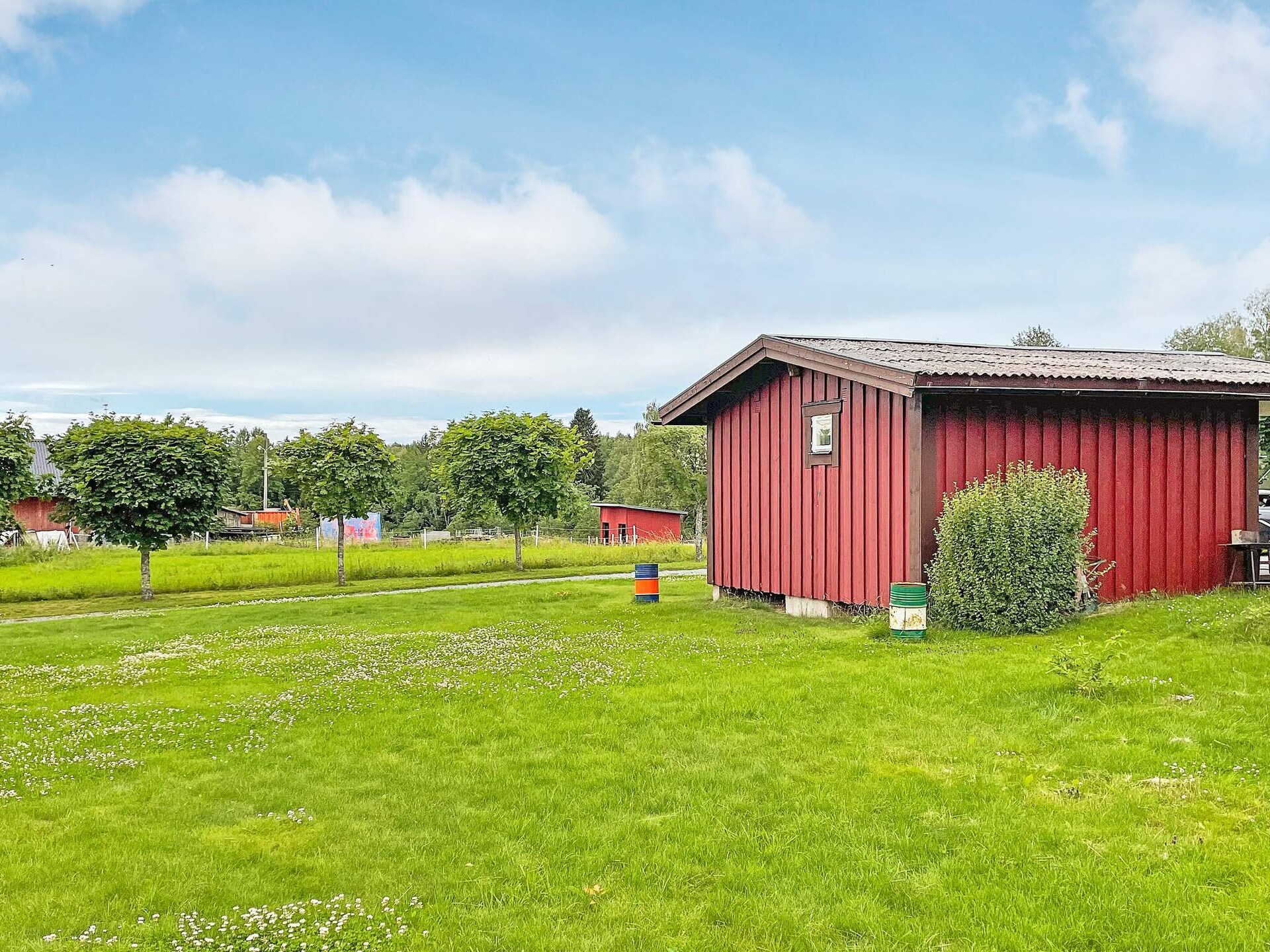 Knus Zweeds vakantiehuisje met sauna en golfbaan nabij Kil - foto 6