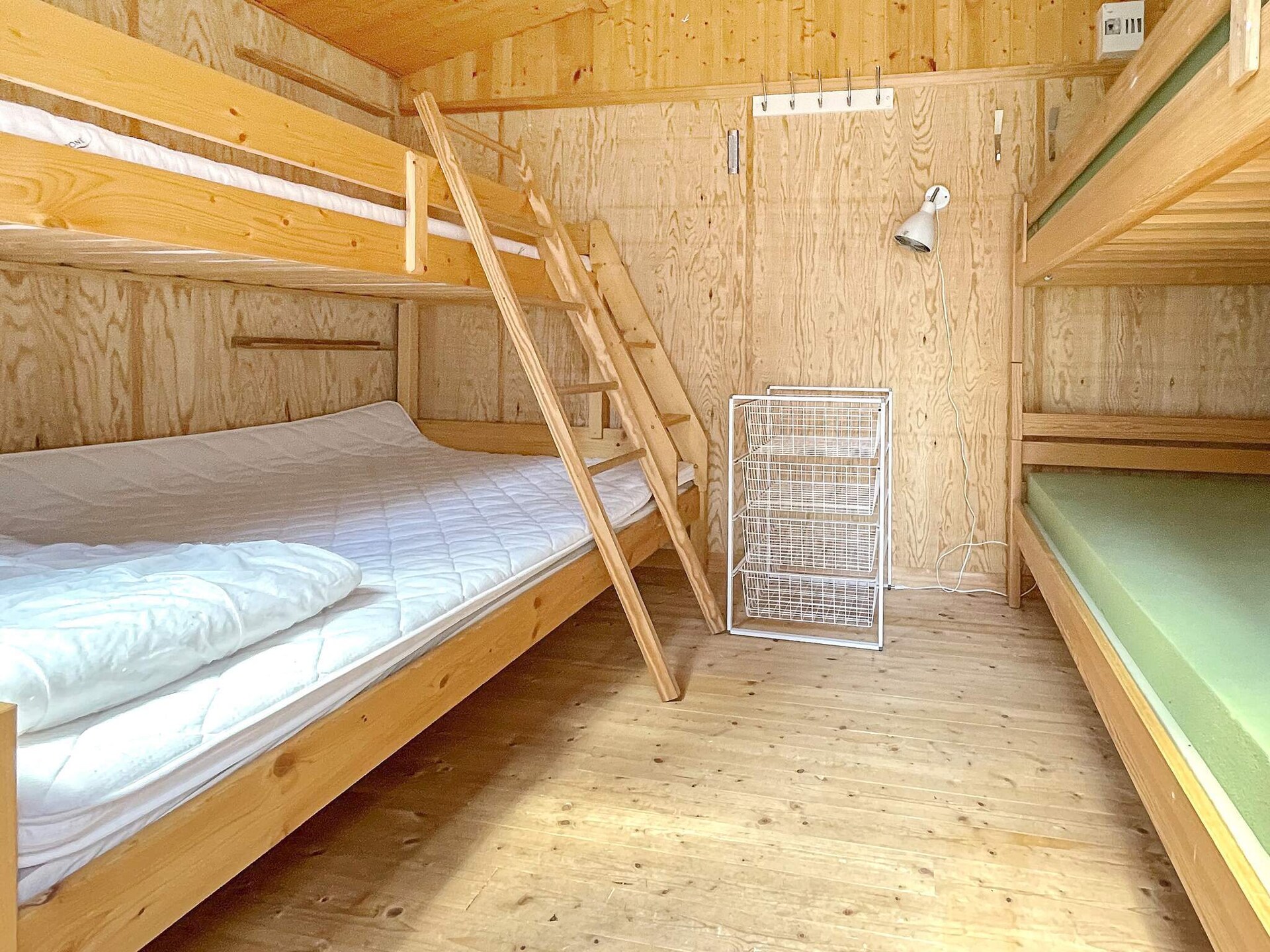 Vrijstaand vakantiehuis met sauna en annex nabij meer in Rejmyre - foto 15