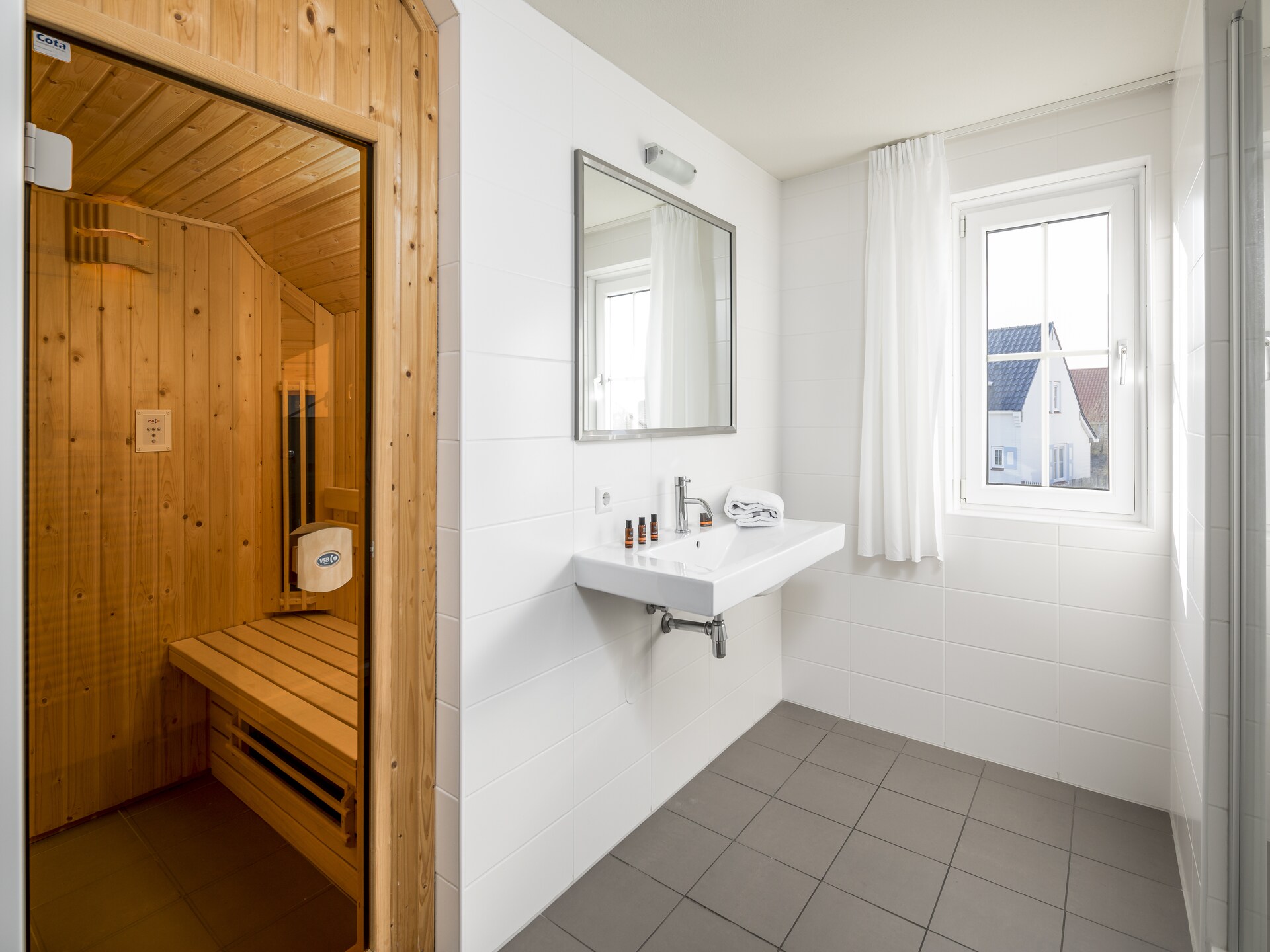 Vrijstaande villa met infraroodsauna op 400m van het Noordzeestrand - foto 12