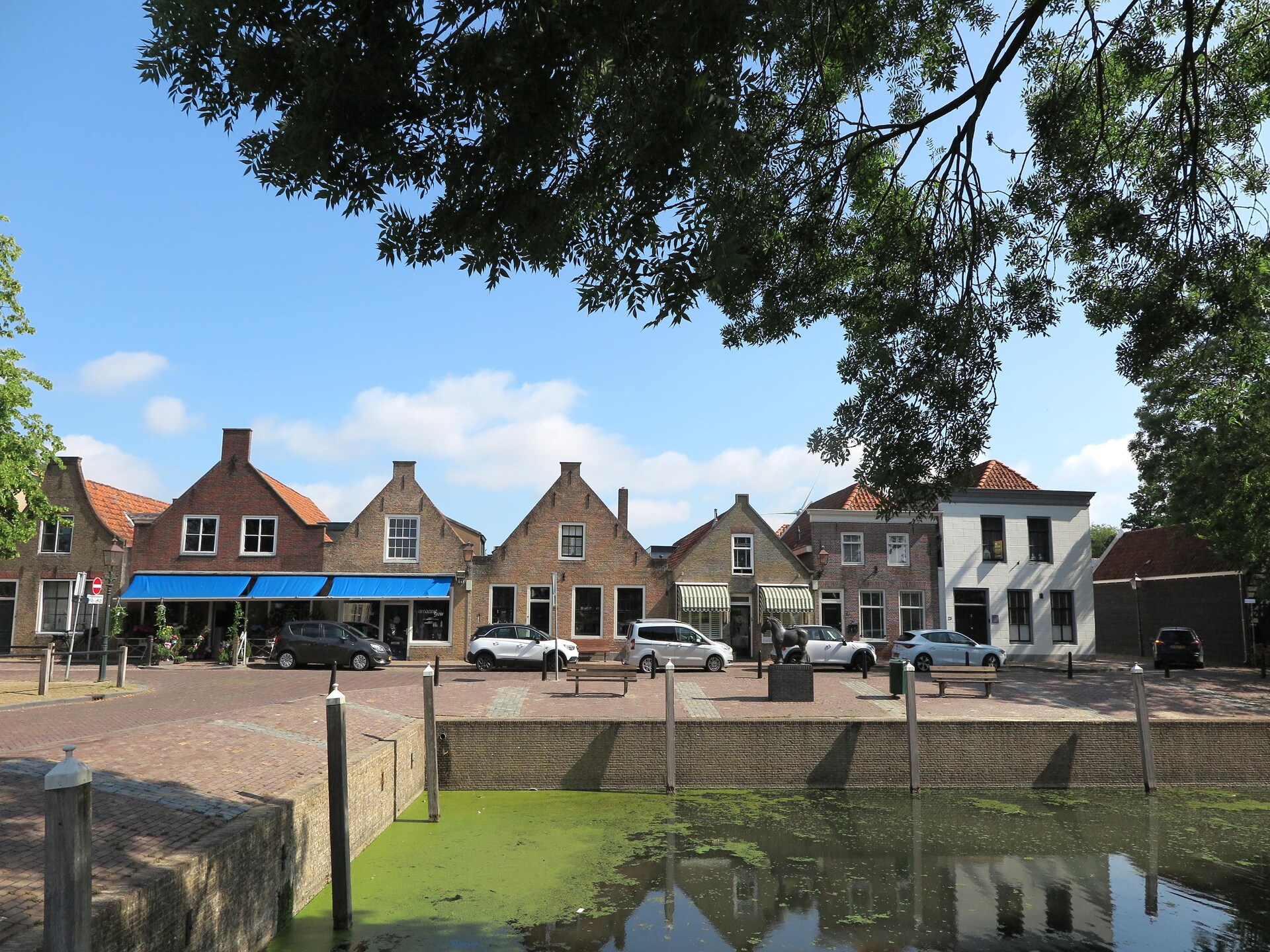 Lake view villa aan het water met zwem- en vissteiger in Bernisse - foto 34