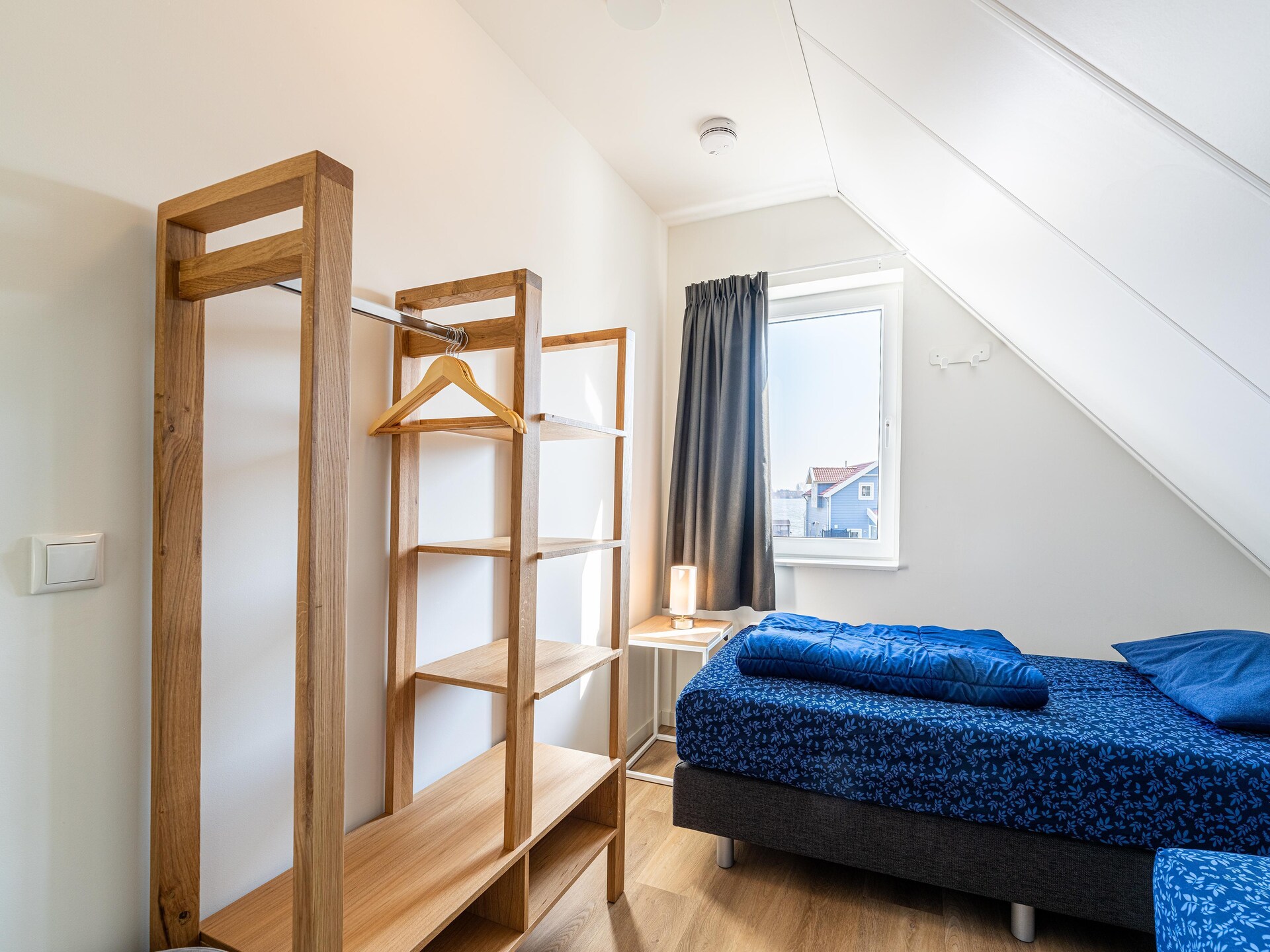 Vrijstaand vakantiehuis aan meer in Simonshaven met privétuin - foto 20