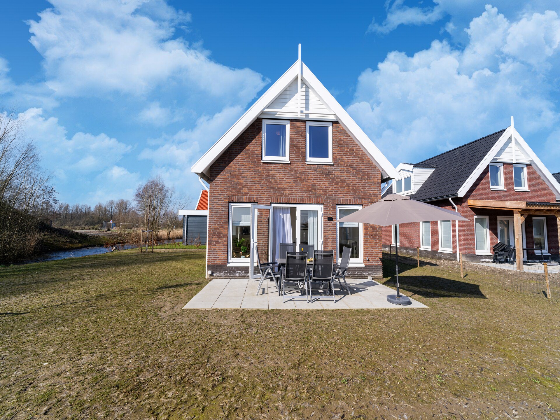 Vrijstaand vakantiehuis aan meer in Simonshaven met privétuin - foto 29