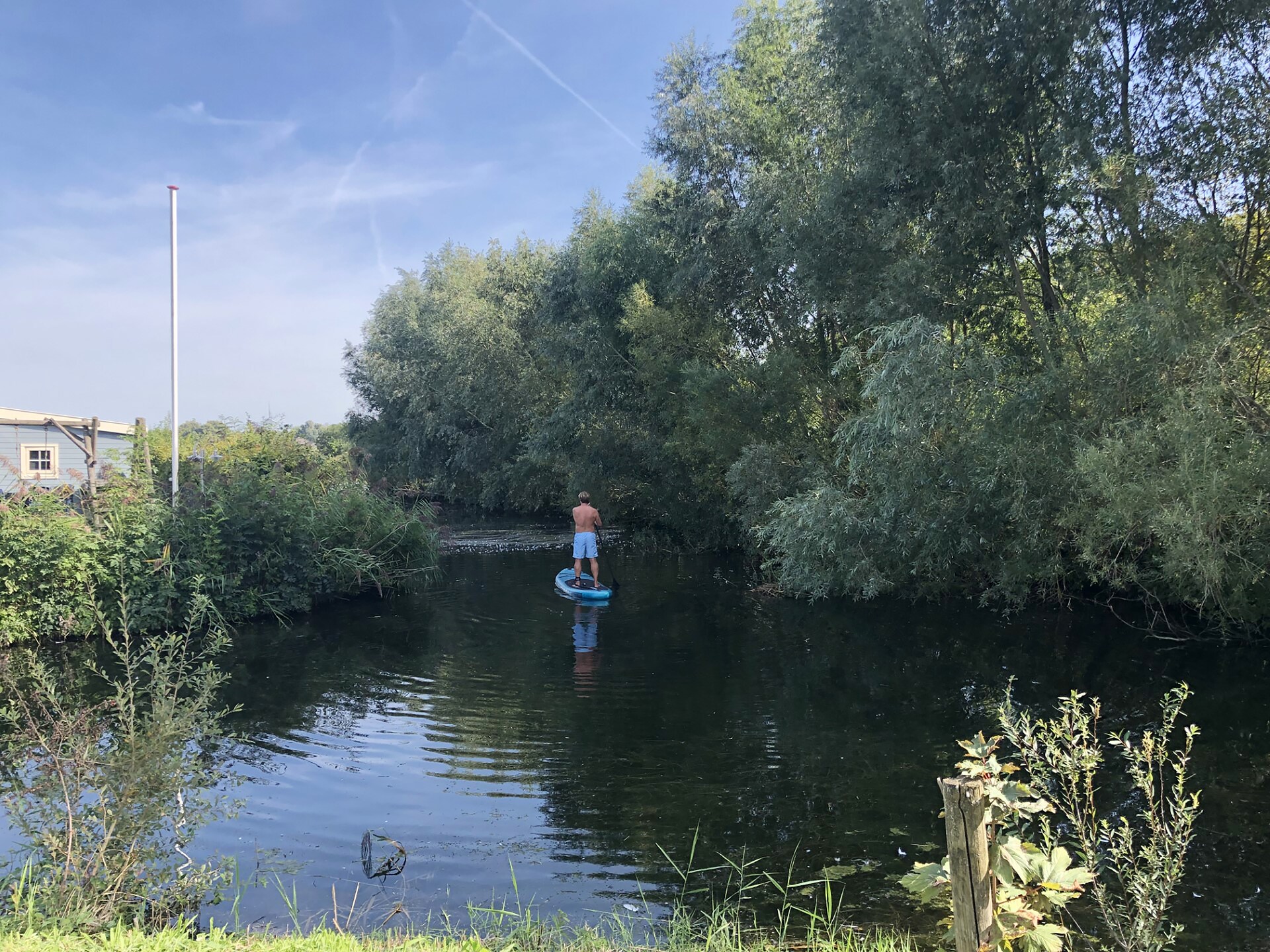 Vrijstaand vakantiehuis aan meer in Simonshaven met privétuin - foto 31