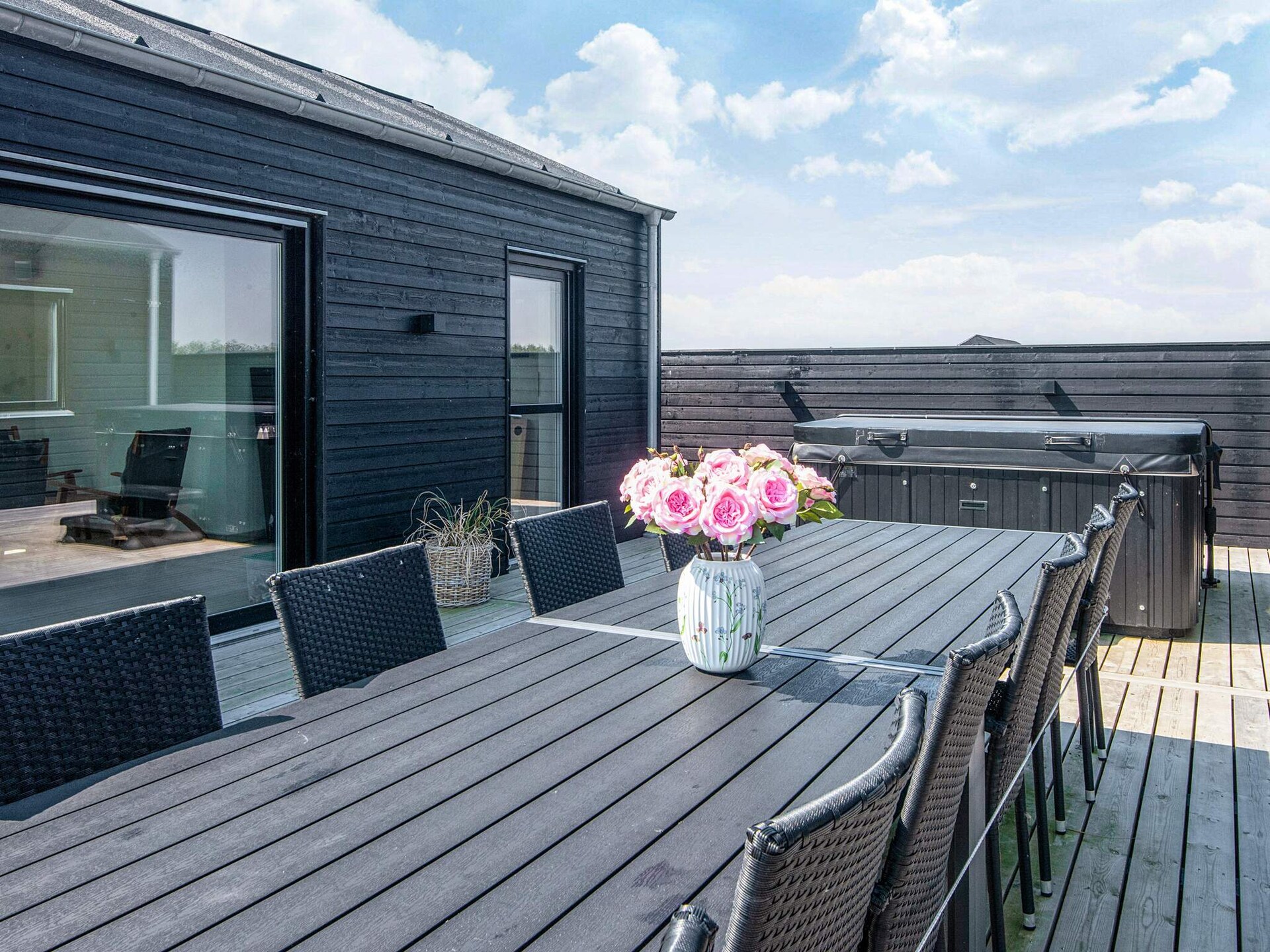 Nieuw modern vakantiehuis voor 12 personen met whirlpool bij Løkken - foto 35