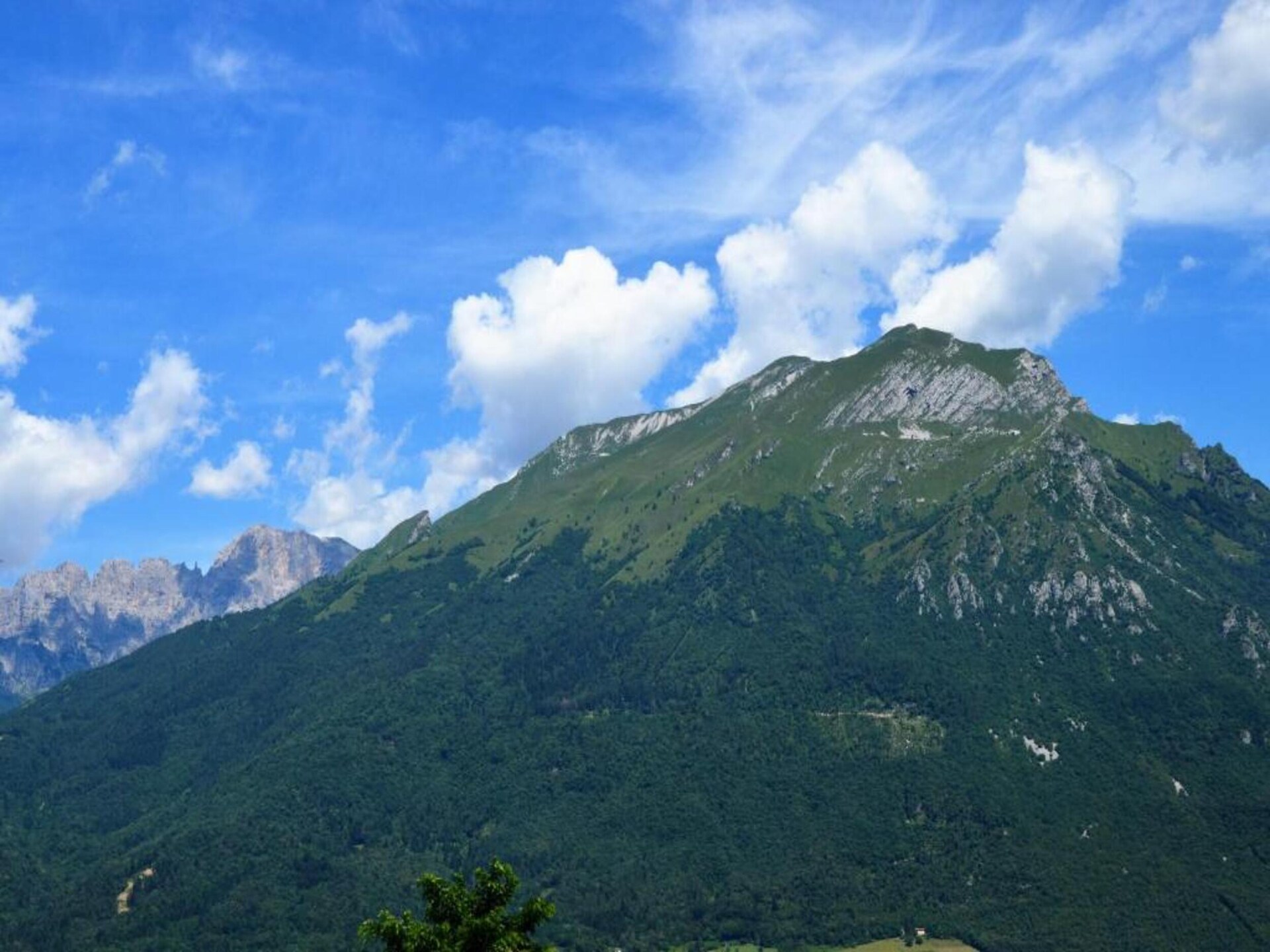 Ruim bergvakantiehuis in Chies d'Alpago met tuin, BBQ en wifi voor 5 personen - foto 33