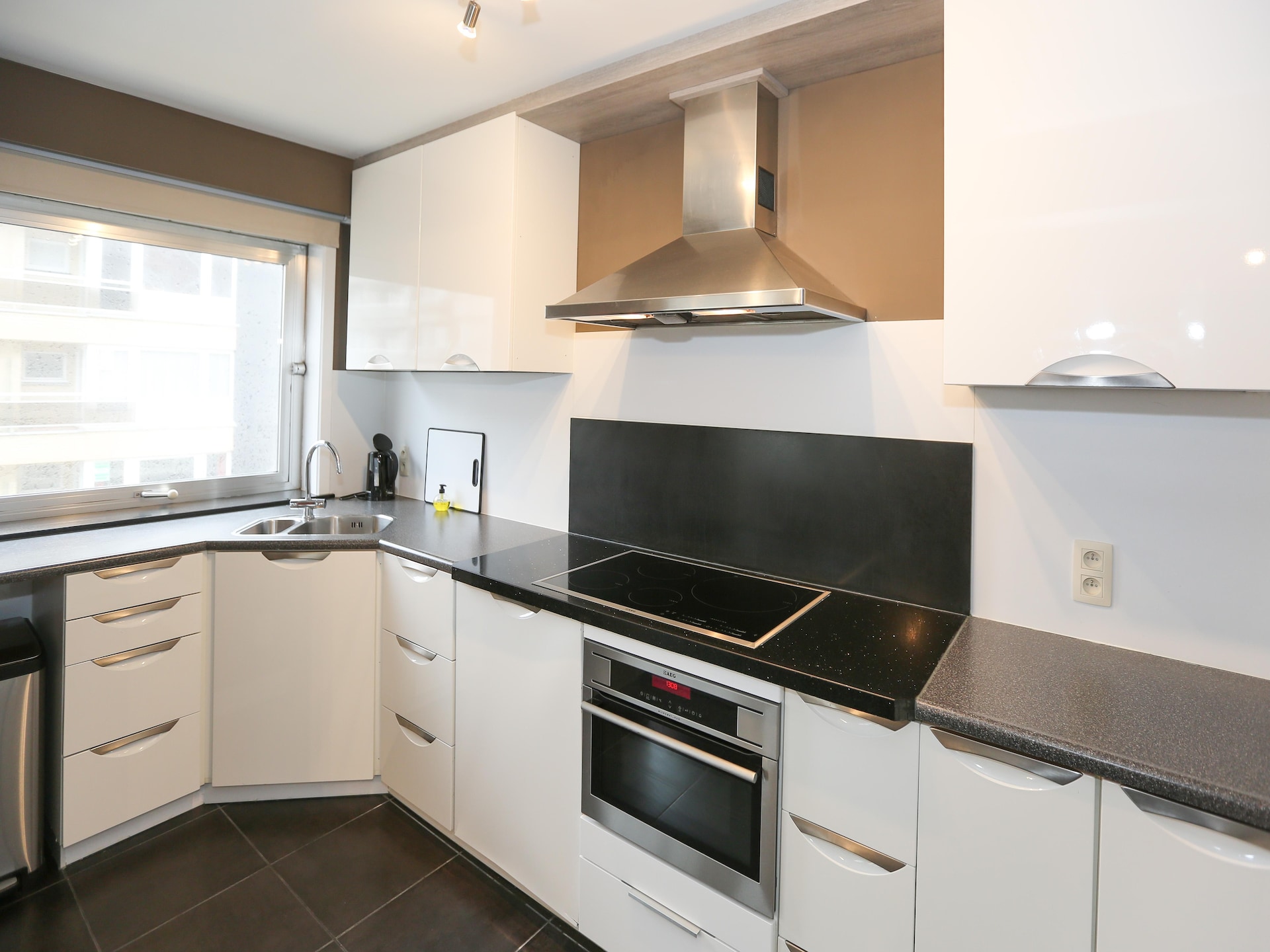10-persoons appartement in centrum Middelkerke vlakbij het strand - foto 13