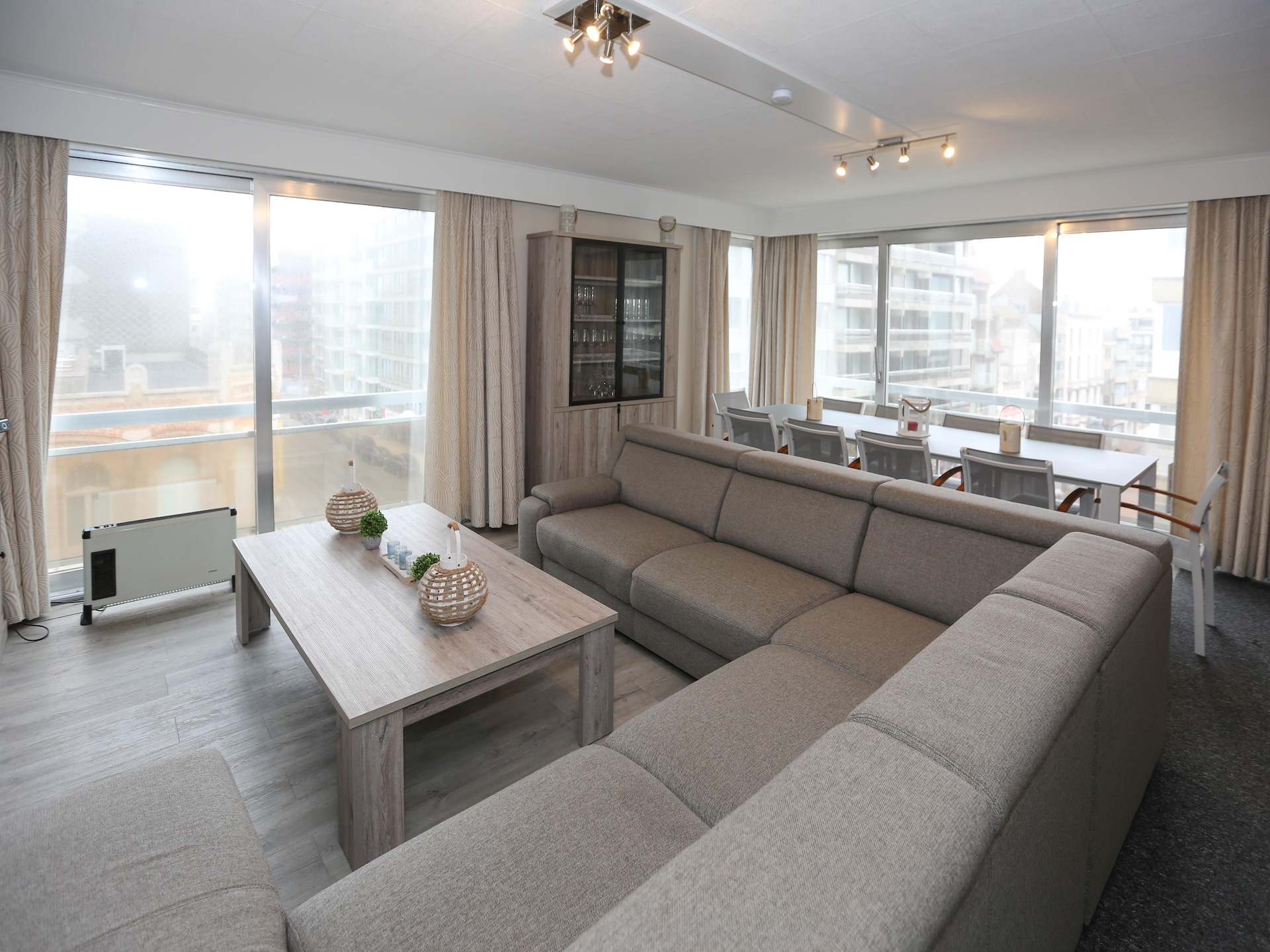 10-persoons appartement in centrum Middelkerke vlakbij het strand - foto 9