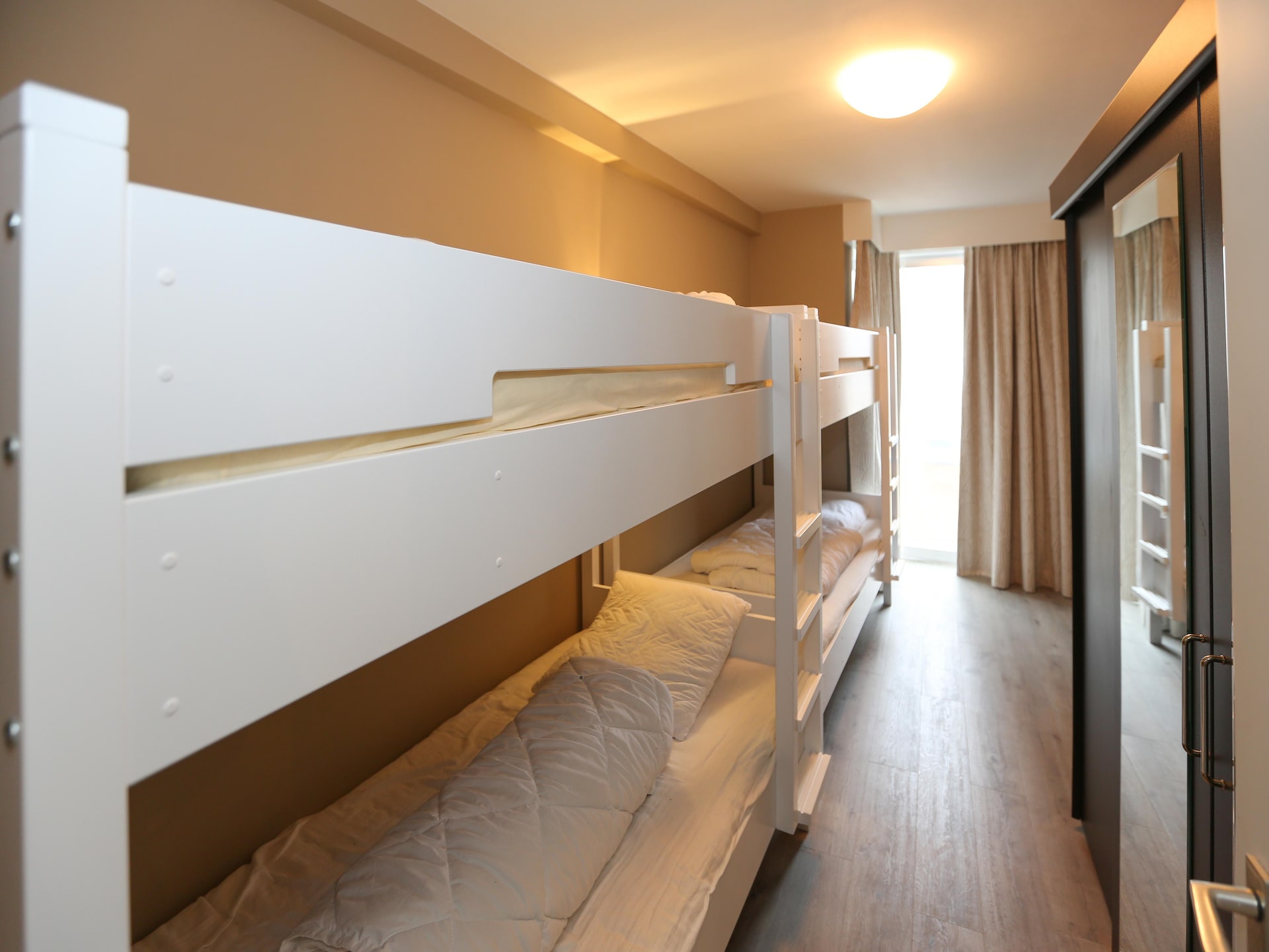 10-persoons appartement in centrum Middelkerke vlakbij het strand - foto 15
