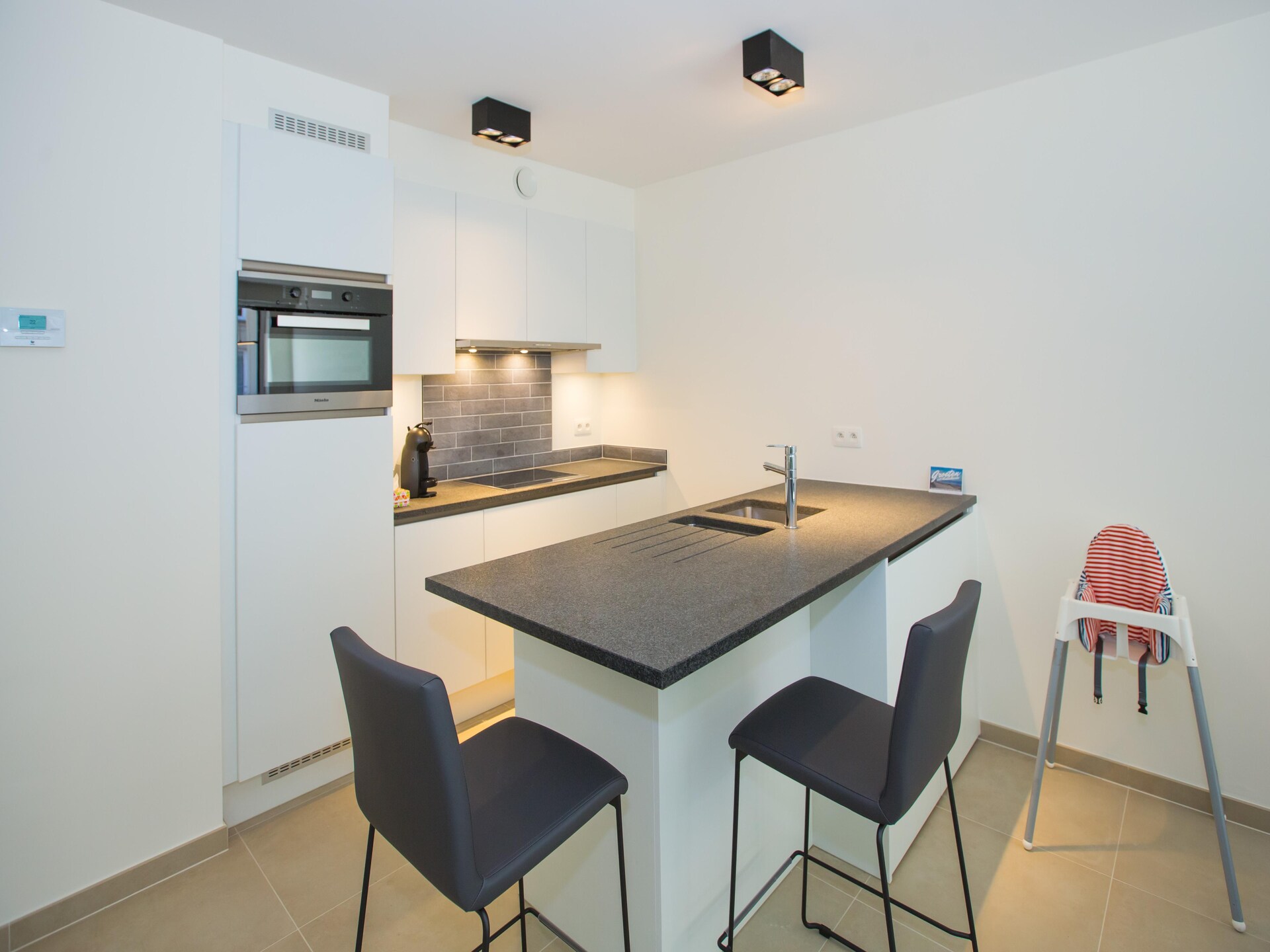 Licht appartement op 100 meter van strand met zijdelings zeezicht - foto 2