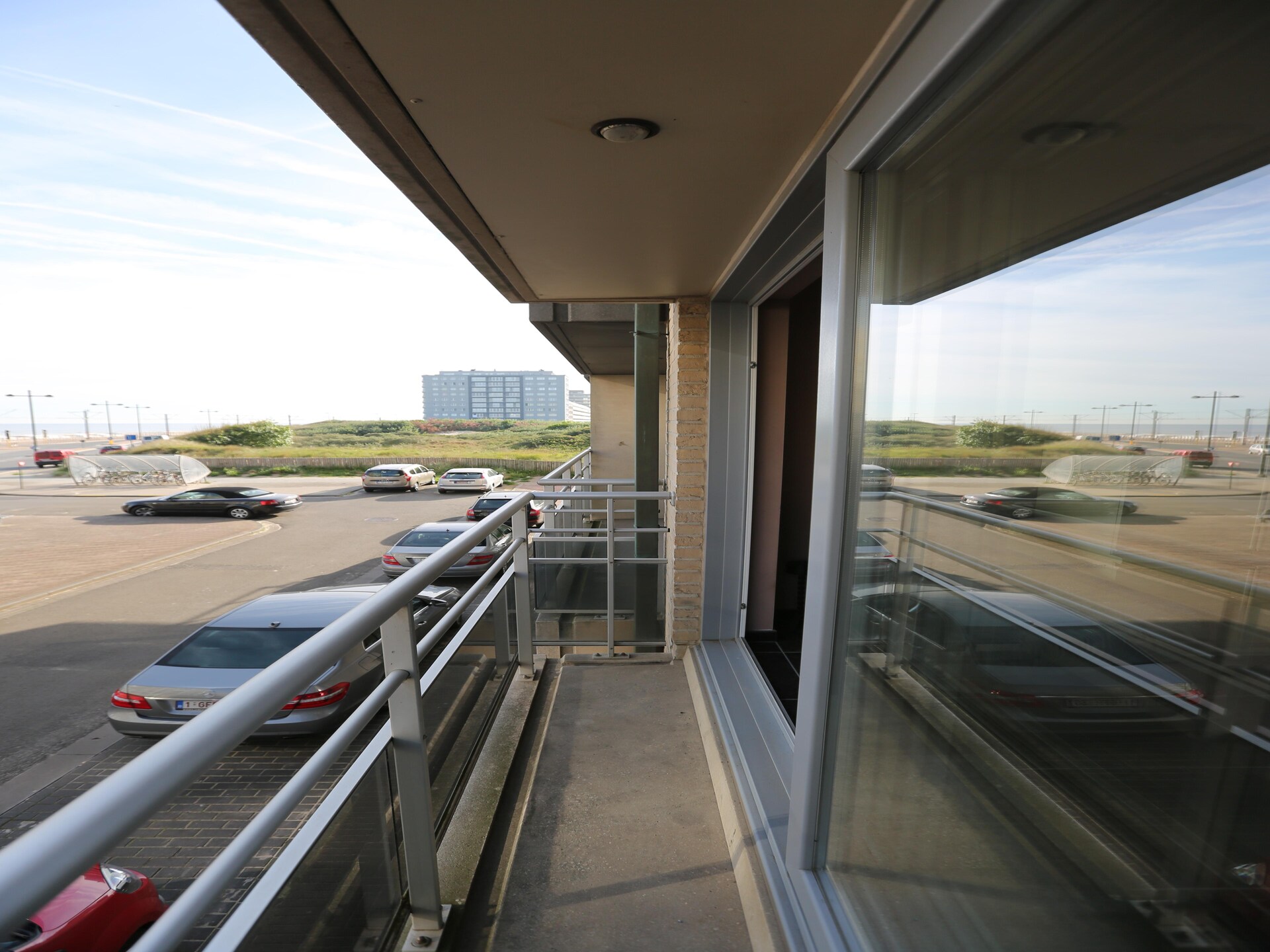 Appartement met panoramisch zeezicht direct aan het strand van Middelkerke - foto 6