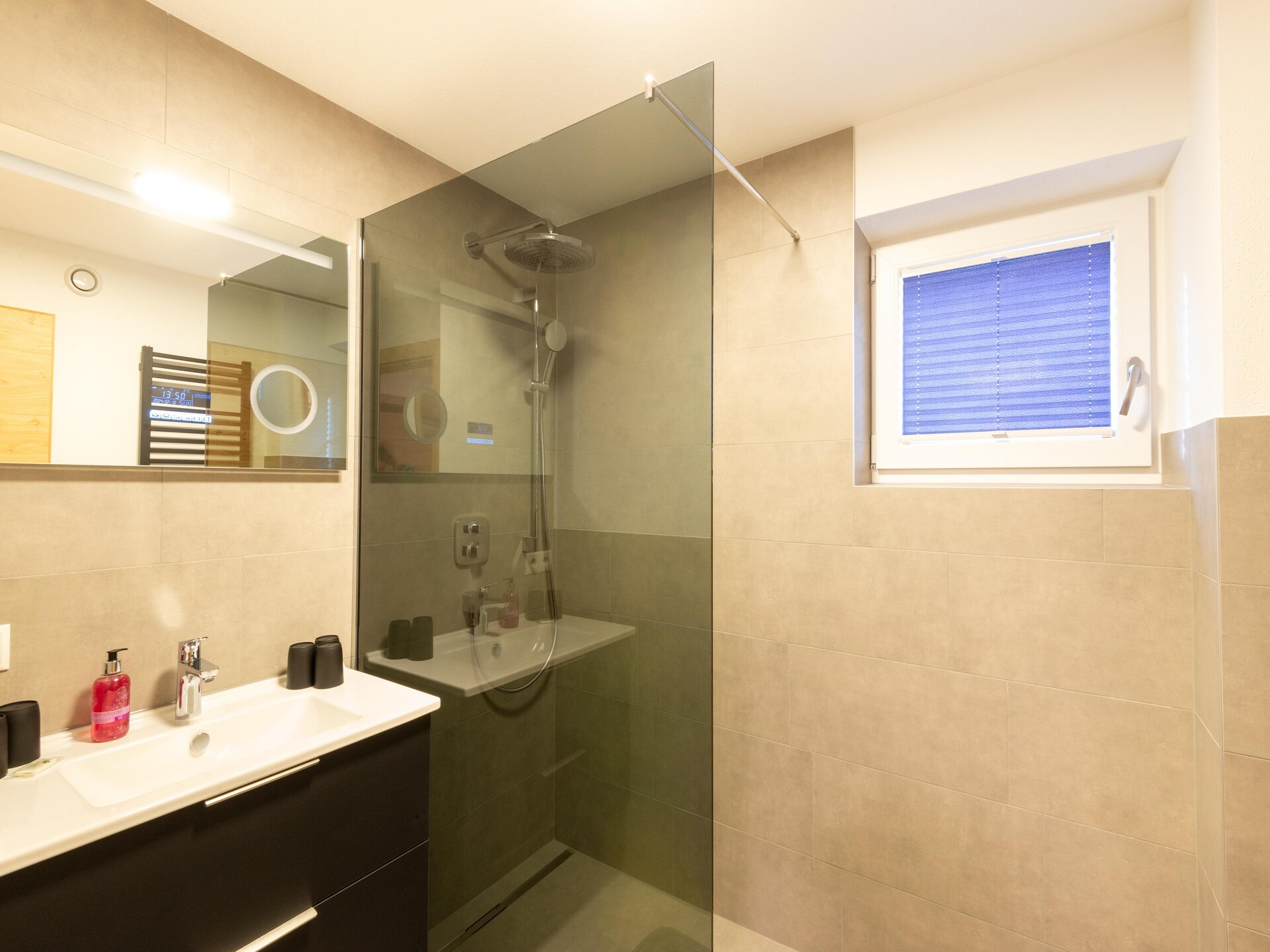 Modern en licht appartement in Uderns voor 7 personen - foto 28