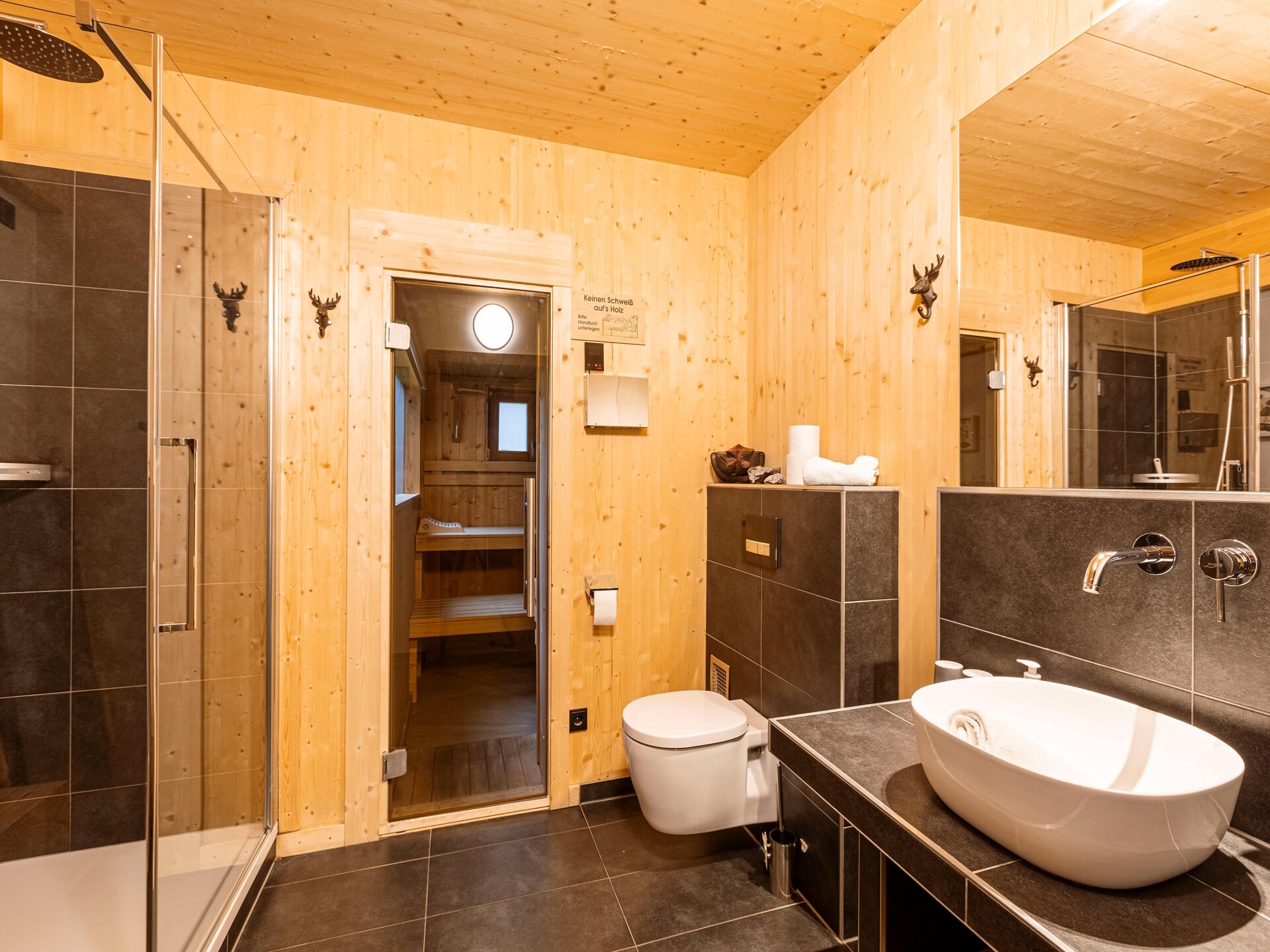 Ruim chalet voor 8 personen met sauna en whirlpool, 100m van de skilift - foto 16