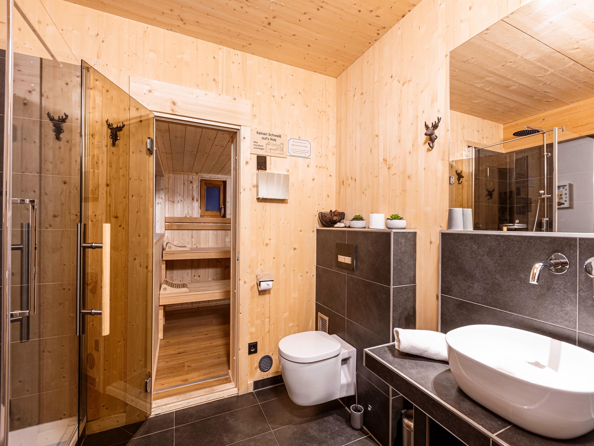 Ruim chalet voor 8 personen met sauna en whirlpool, 100m van de skilift - foto 17