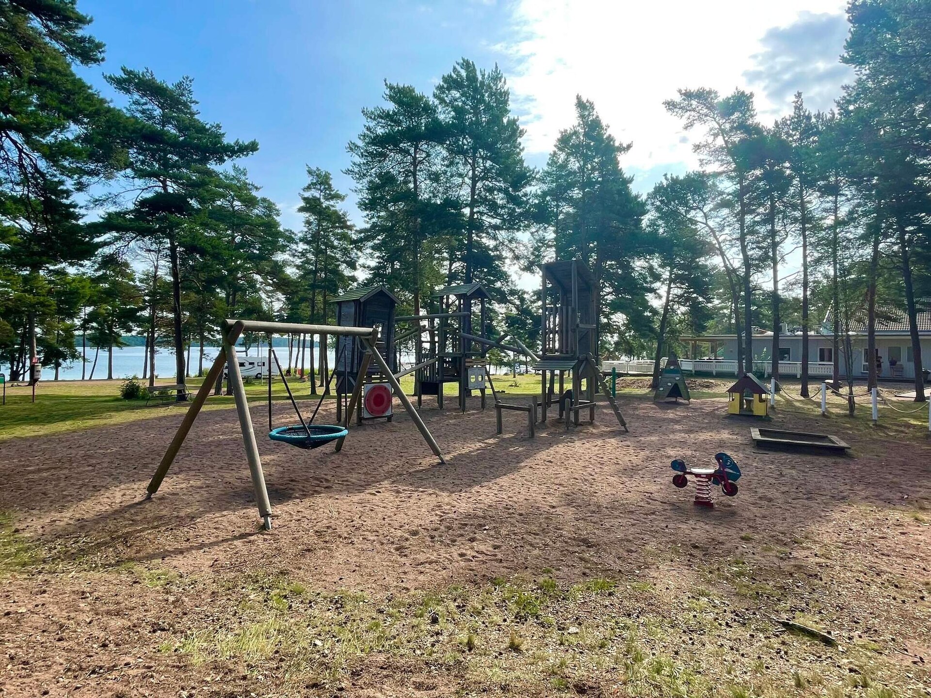 Sfeervol vakantiehuis met zeezicht in Mönsterås - foto 7
