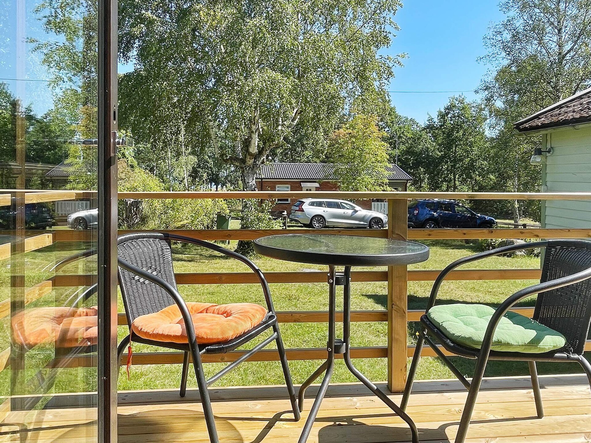 Vrijstaand vakantiehuis met gastenverblijf nabij zee in Bergkvara - foto 2