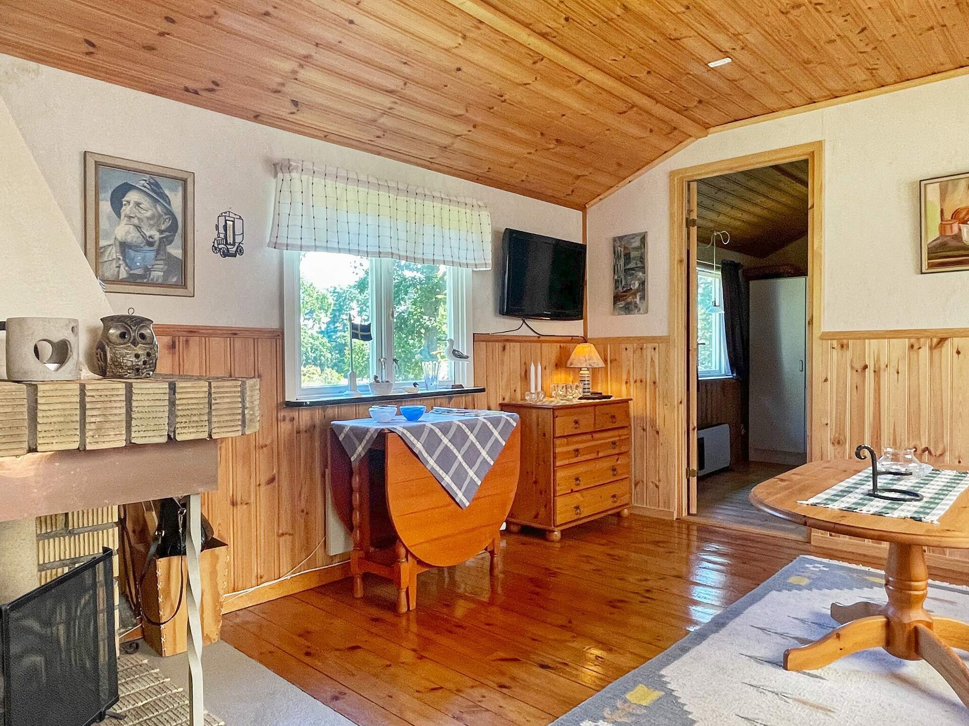 Vrijstaand vakantiehuis met gastenverblijf nabij zee in Bergkvara - foto 13
