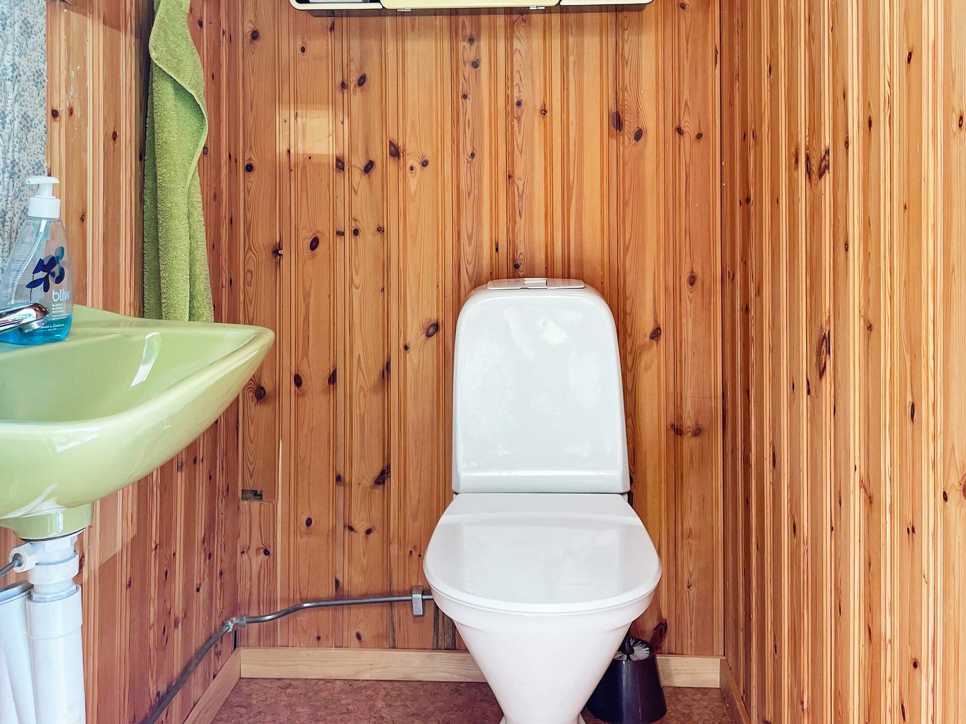 Vrijstaand vakantiehuis met gastenverblijf nabij zee in Bergkvara - foto 16
