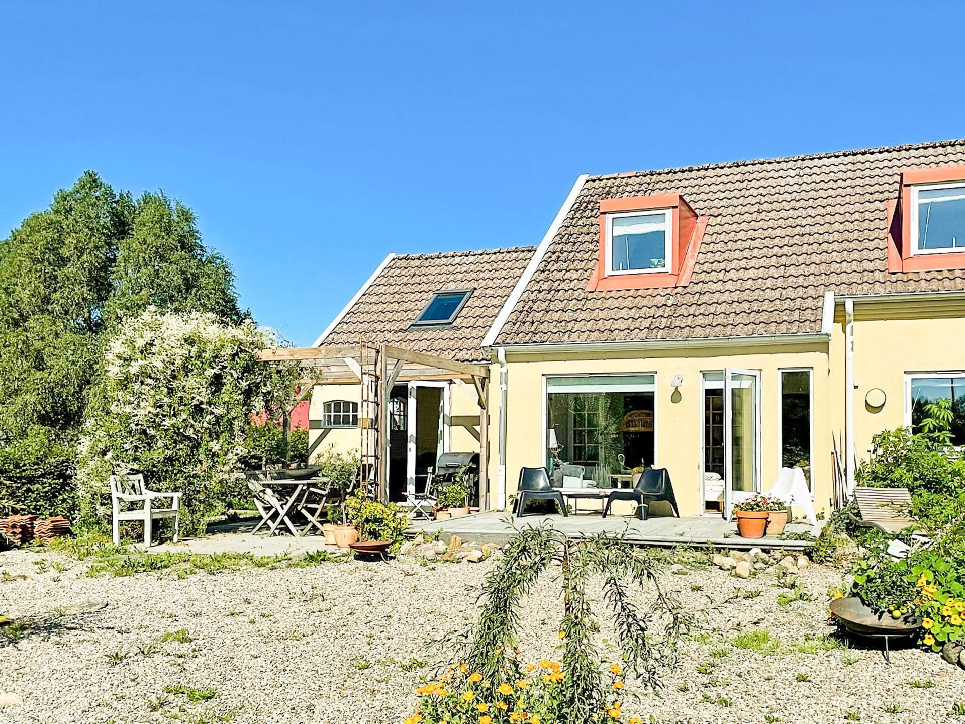 Stijlvol vakantiehuis aan de golfbaan in Österlen, vlakbij zee en meer - foto 1
