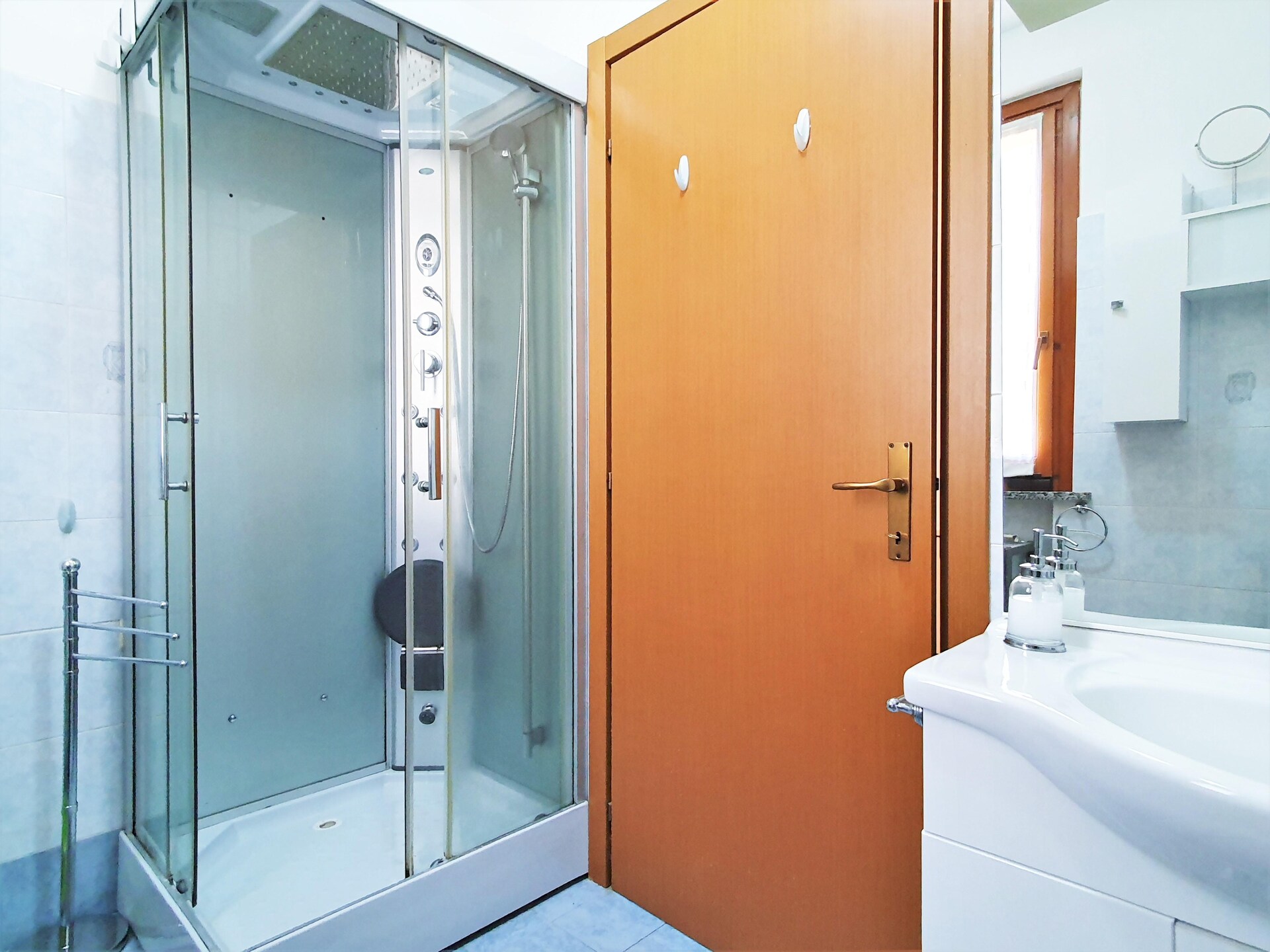 Sfeervol appartement met privéterras en zwembad nabij Lago Maggiore - foto 19