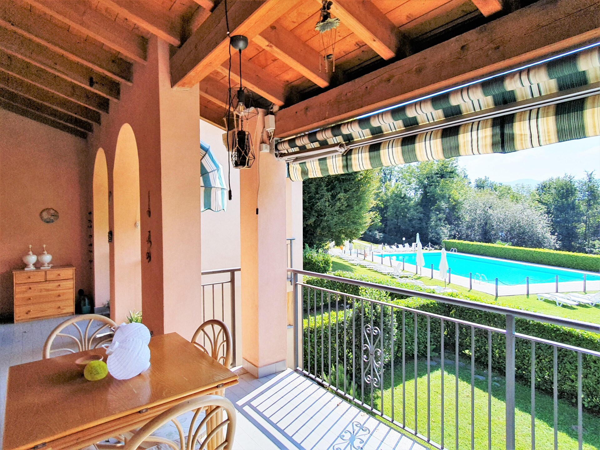 Sfeervol appartement met privéterras en zwembad nabij Lago Maggiore - foto 18