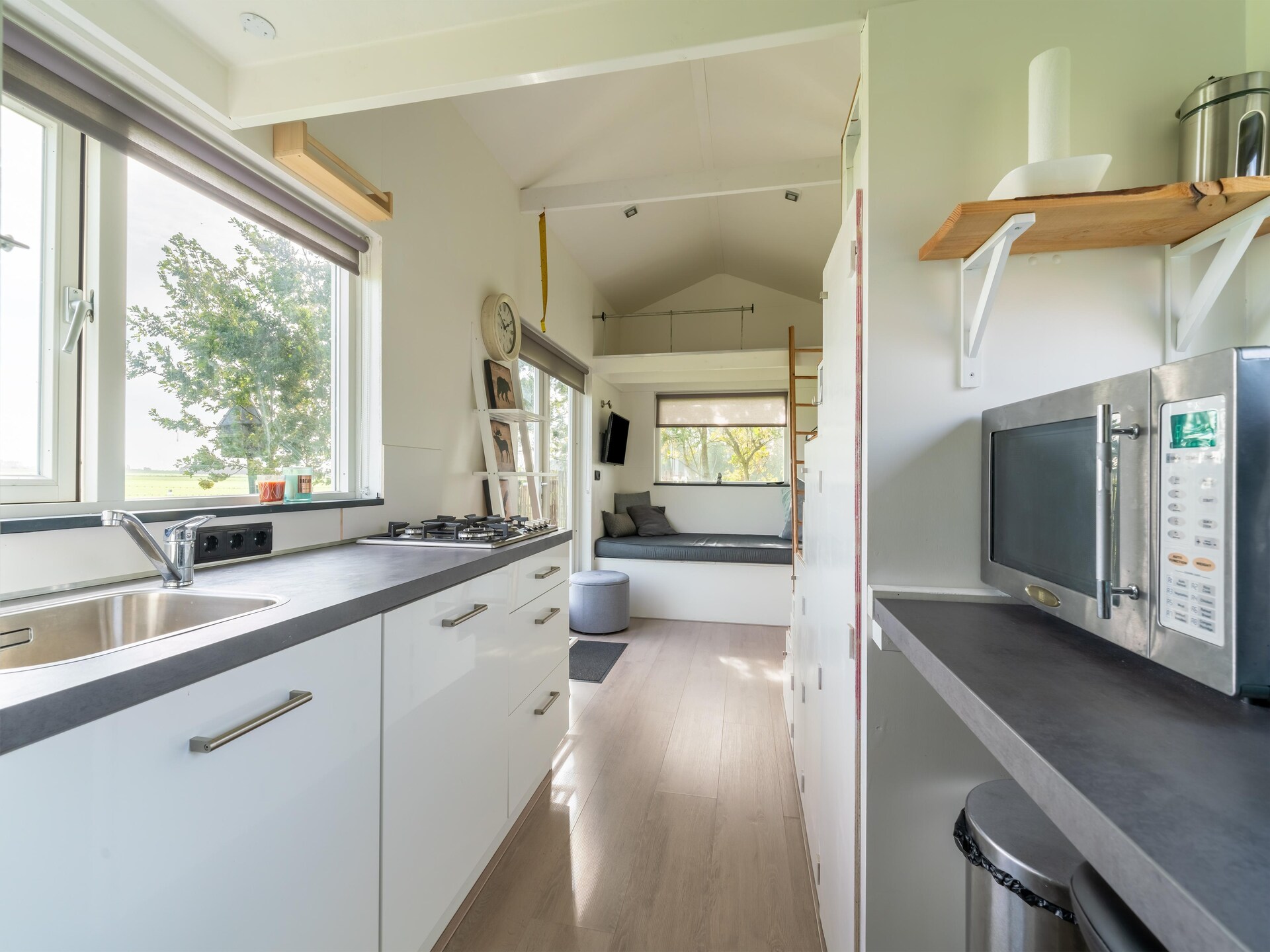 Tiny House in Burgerbrug: romantisch verblijf aan de Noord-Hollandse kust - foto 3