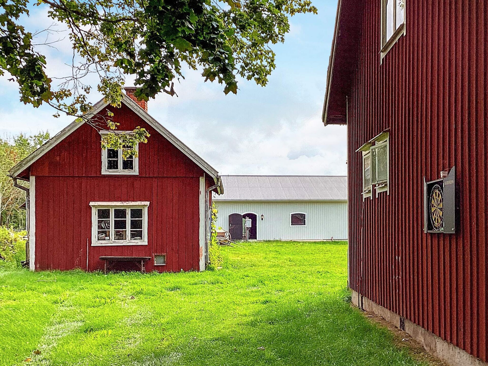 Rood-wit vakantiehuis op paardenboerderij bij Mariestad en het Vänermeer - foto 13