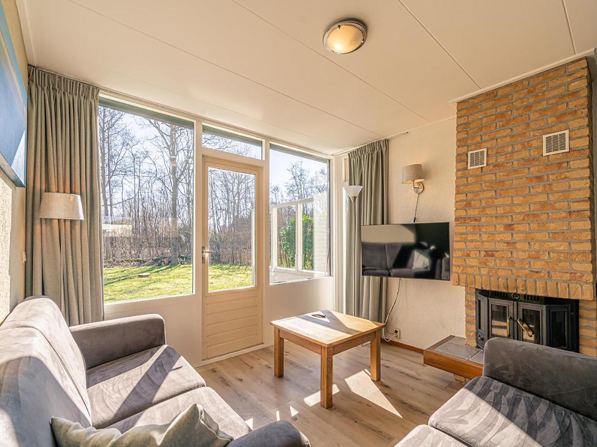 De Parel 166: Vrijstaand vakantiehuis met hottub op golfpark Texel - foto 16