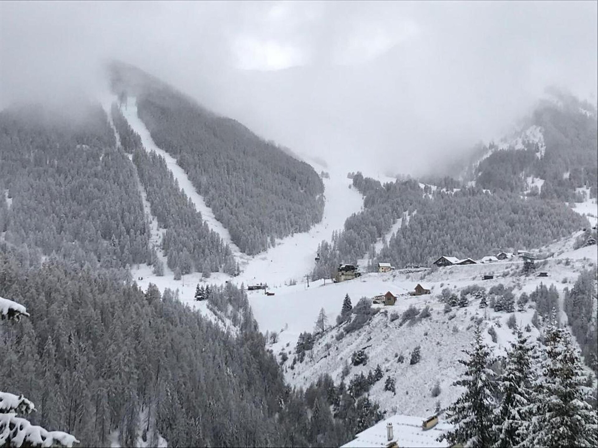 Modern appartement in Auron, vlakbij de piste met zwembad en sauna - foto 35