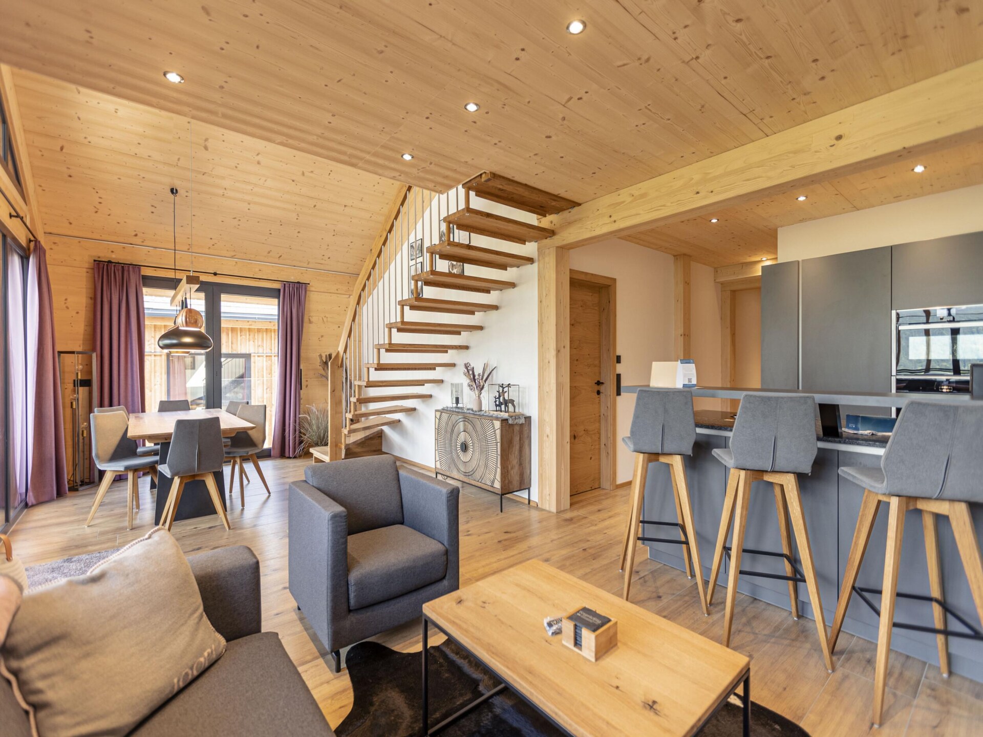 Luxe 6-persoons appartement met sauna en buitenbad direct aan de piste - foto 10