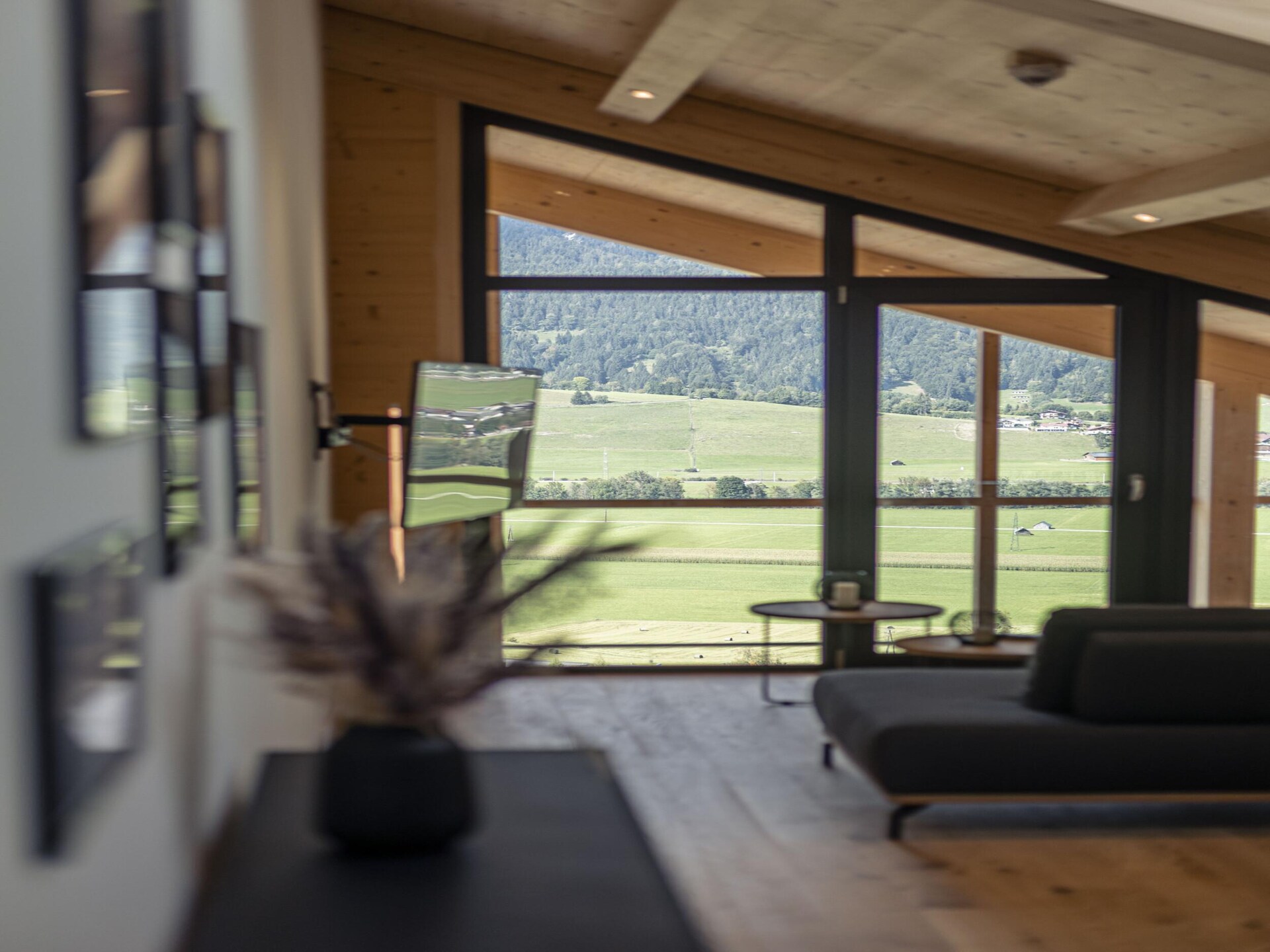 Luxe 6-persoons appartement met sauna en buitenbad direct aan de piste - foto 22