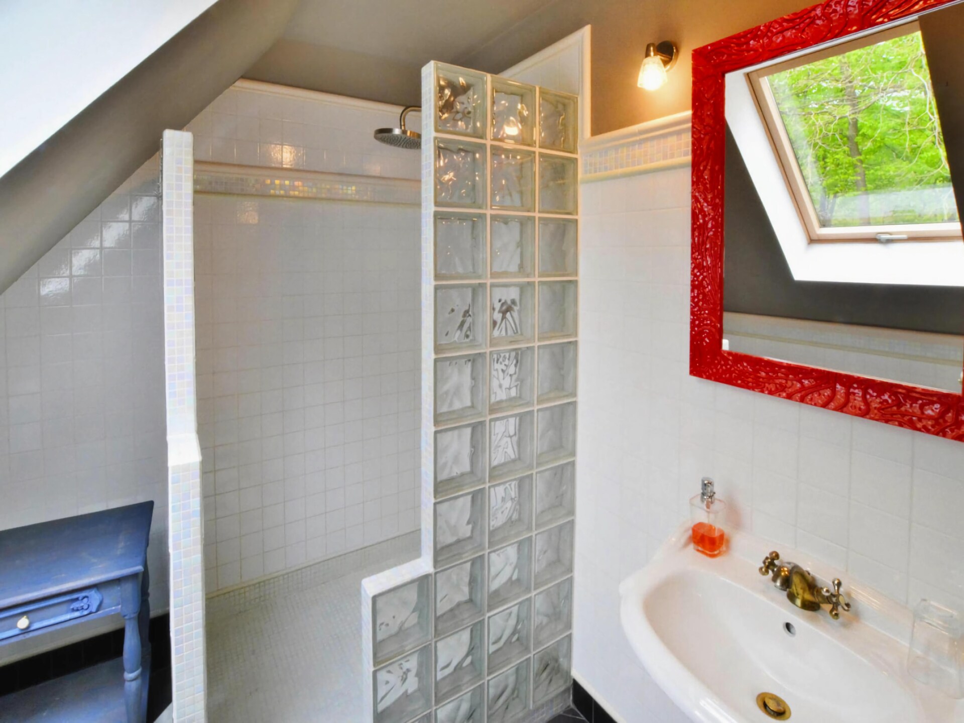 Ruime 10-persoons villa van 182 m² in de bossen bij Polanów - foto 22