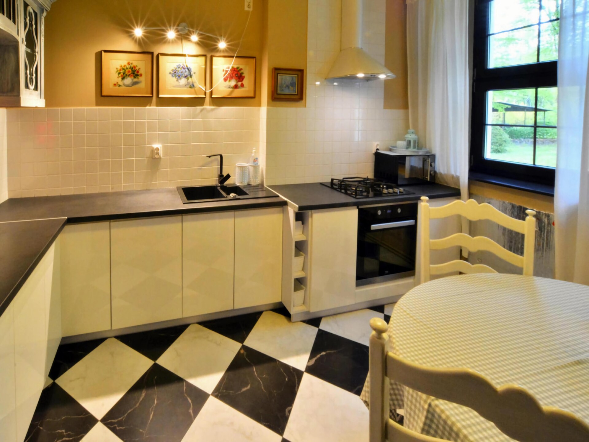 Ruime 10-persoons villa van 182 m² in de bossen bij Polanów - foto 10