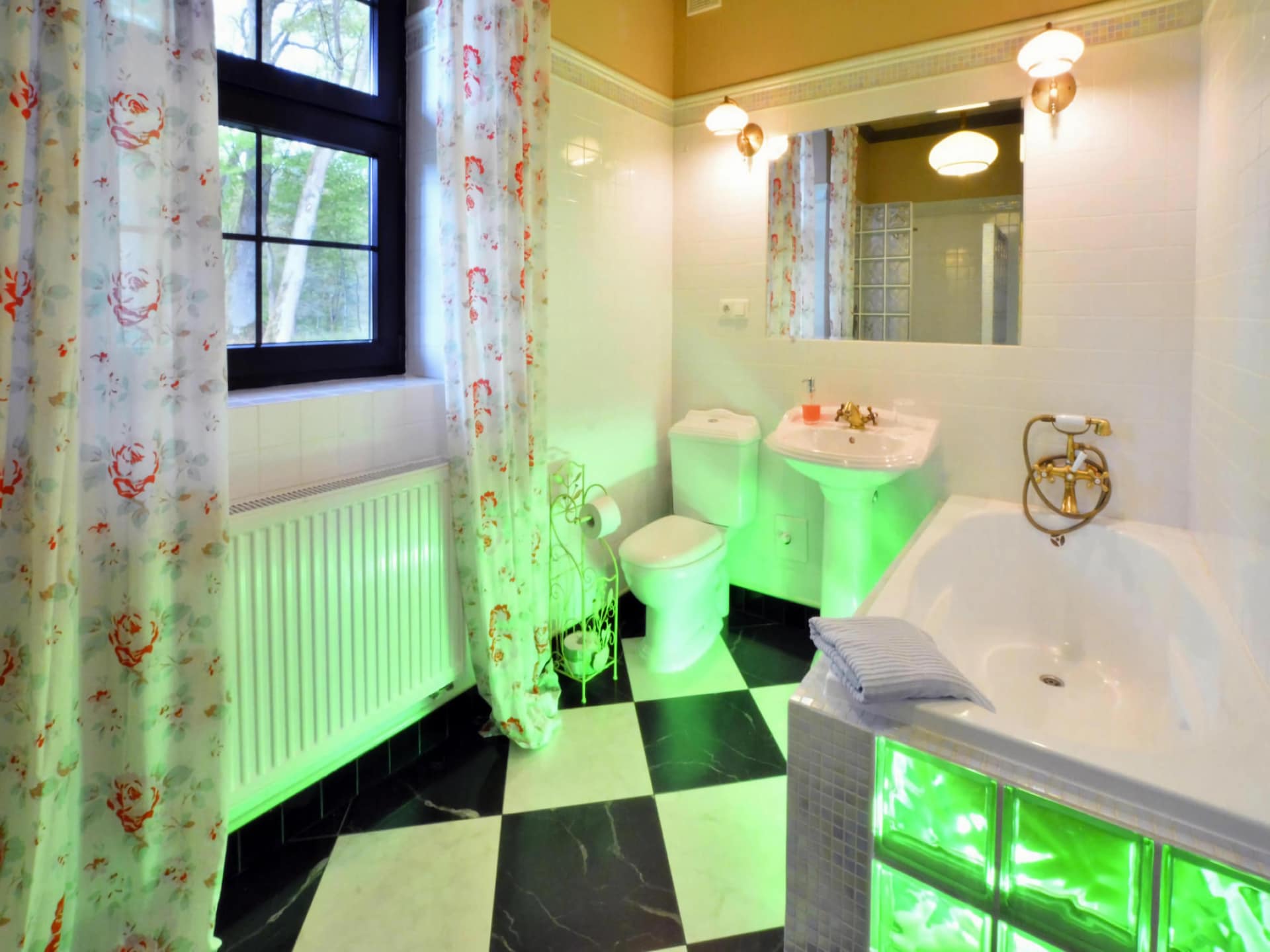 Ruime 10-persoons villa van 182 m² in de bossen bij Polanów - foto 21