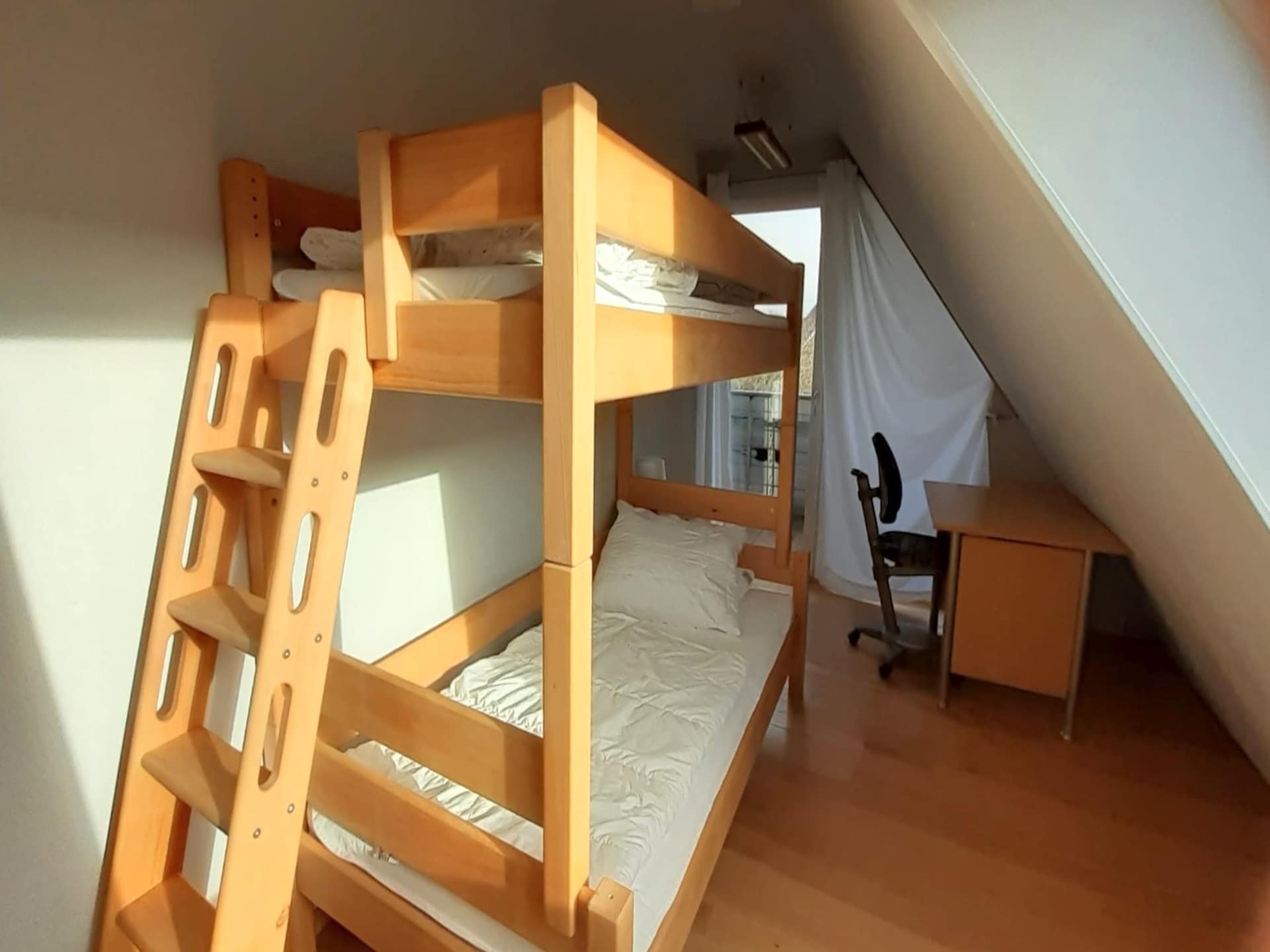 10-persoons vakantiehuis in Neukirchen op 350 m van het meer - foto 20