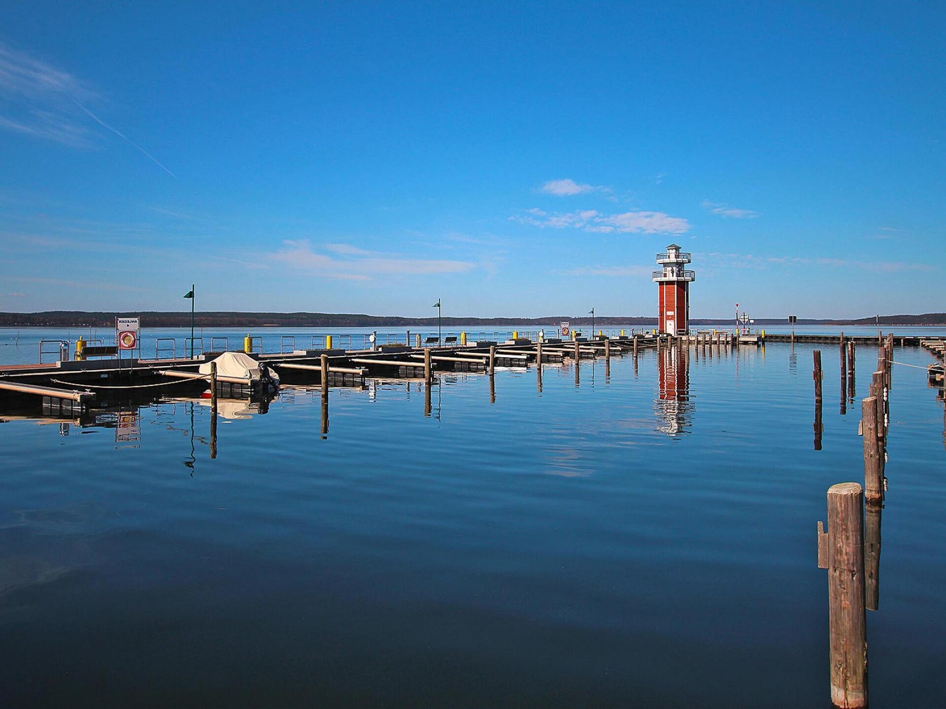 Hafenflair: Modern appartement direct aan de jachthaven van Plau am See - foto 11