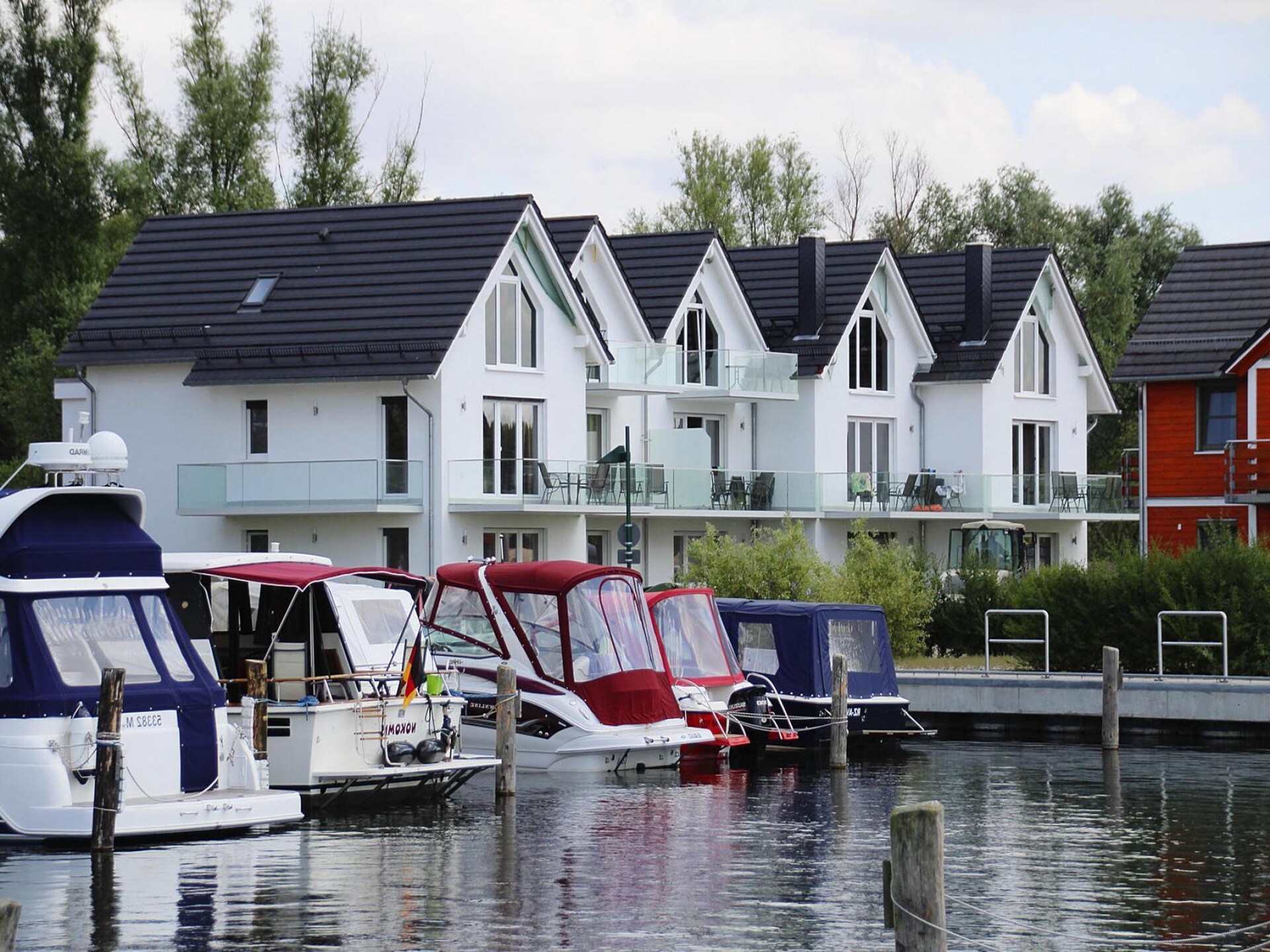 Hafenflair: Modern appartement direct aan de jachthaven van Plau am See - foto 7