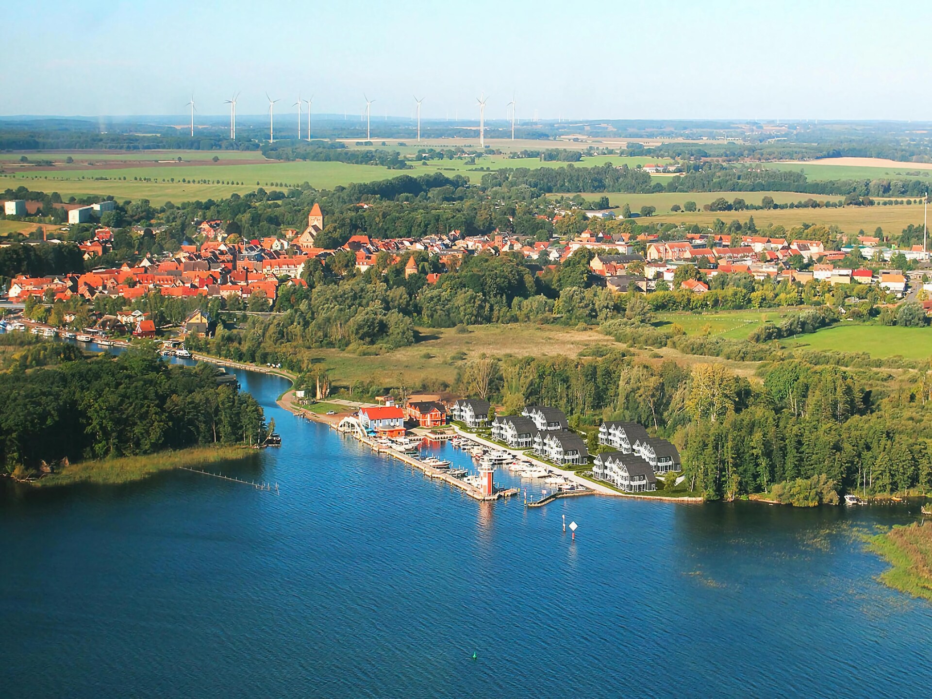 Op 800m van centrum: modern appartement aan het meer in Plau am See - foto 12