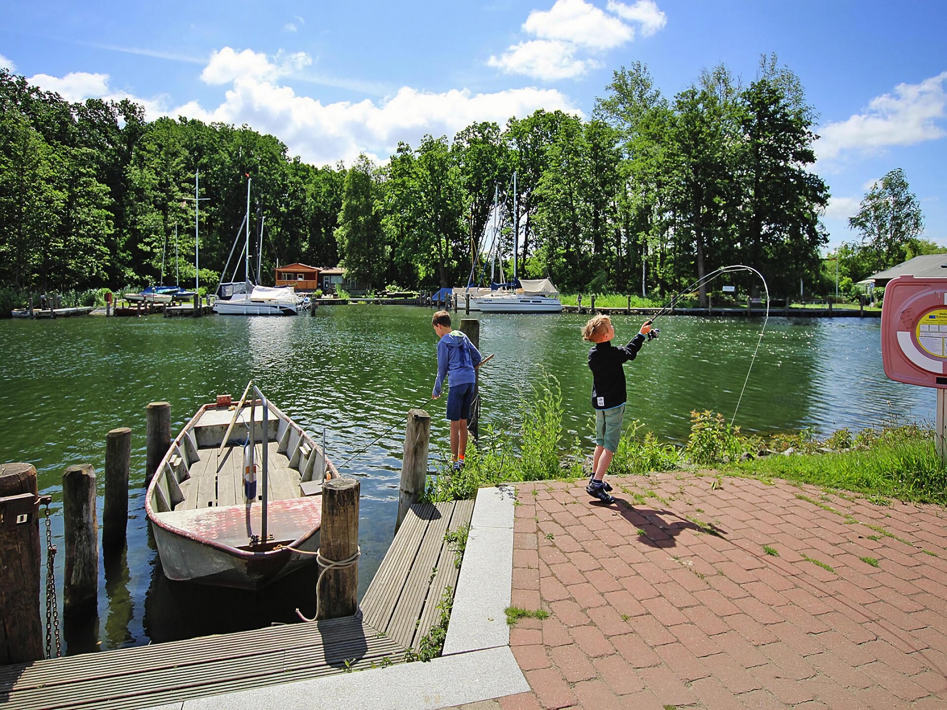 Op 800m van centrum: modern appartement aan het meer in Plau am See - foto 7