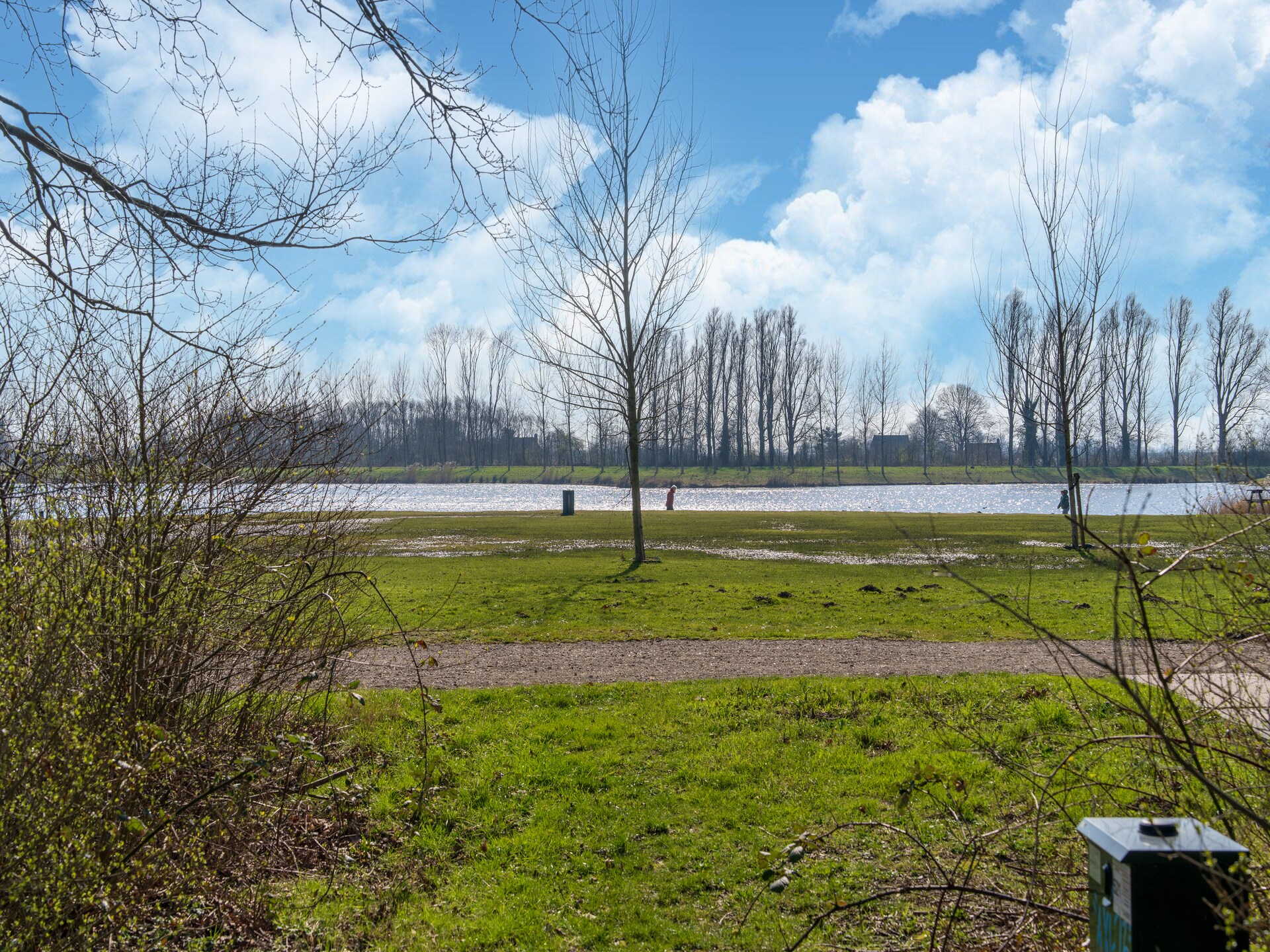 Vrijstaand vakantiehuis met sauna aan het meer in Simonshaven - foto 27