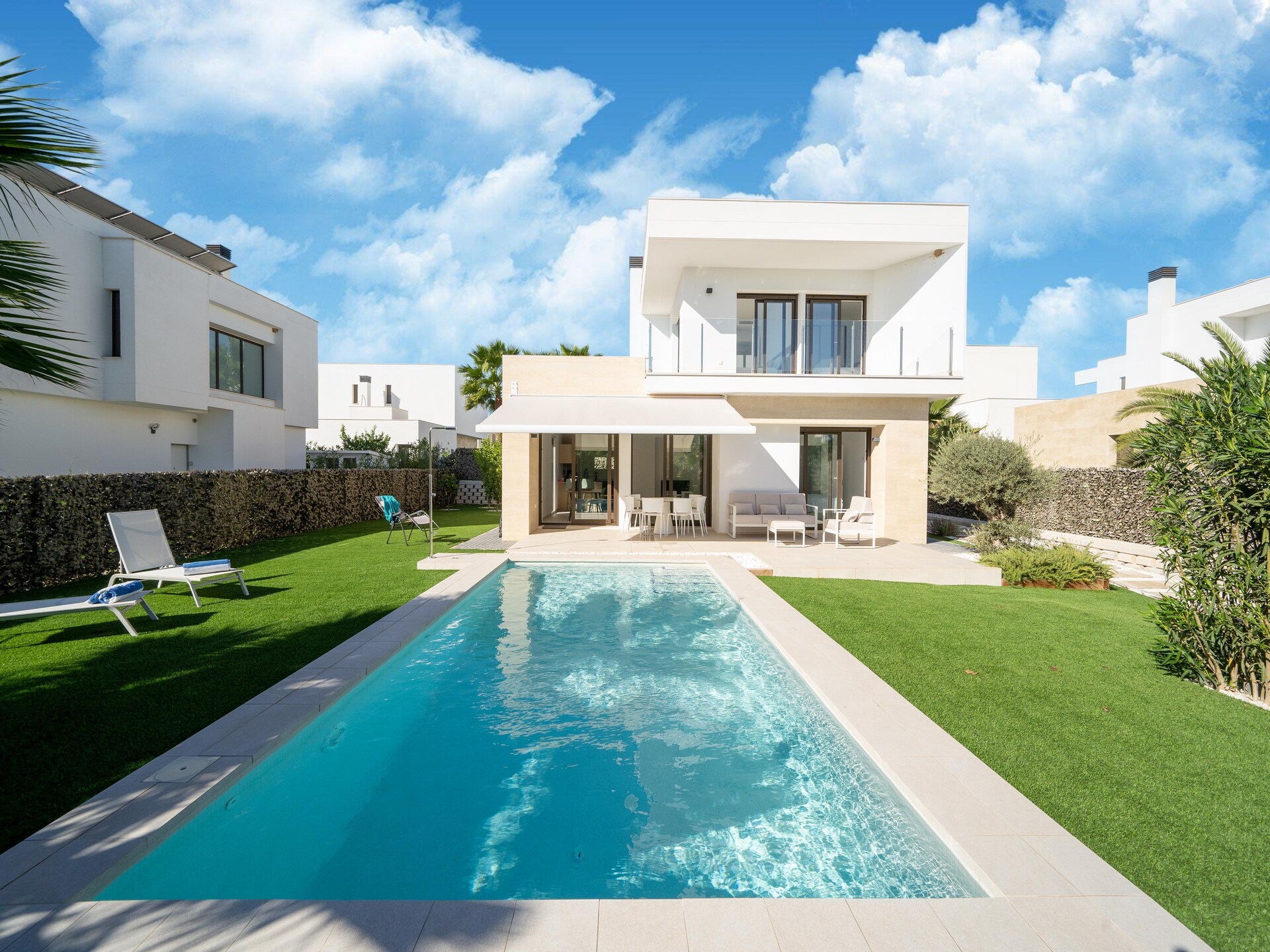 Luxe villa met privézwembad aan de golfbaan in Orihuela - foto 1