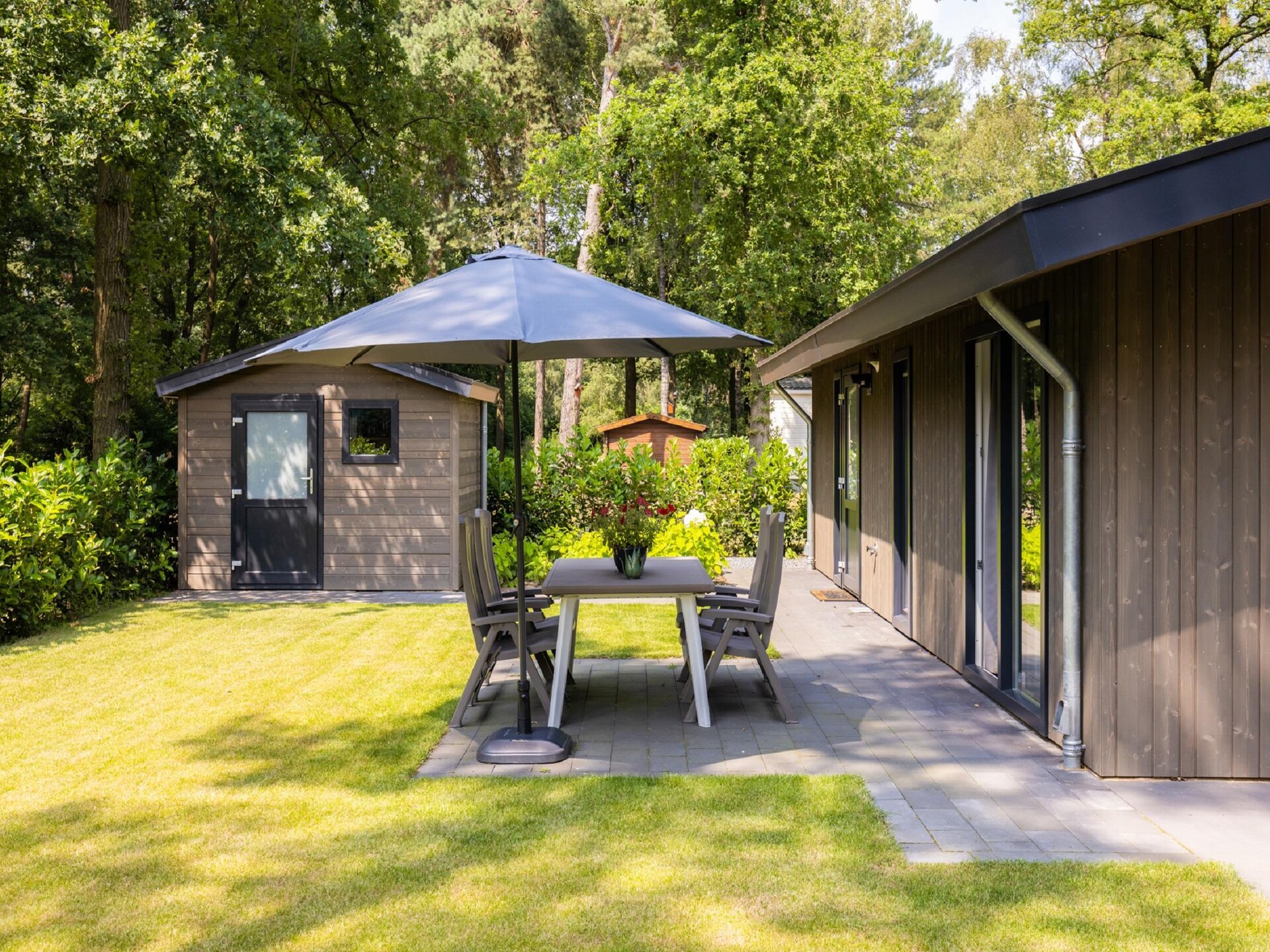 Vrijstaande lodge op Vakantiepark Latour, hartje Brabantse natuur - foto 18