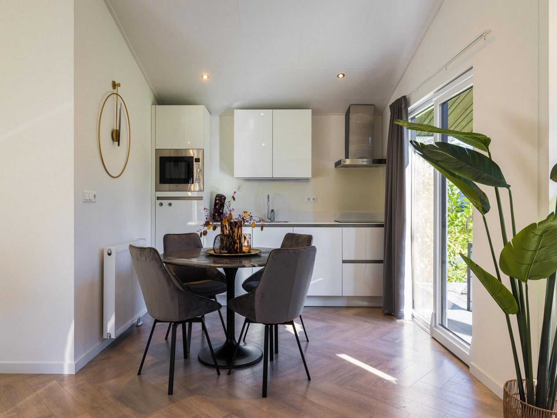 Vrijstaande lodge op Vakantiepark Latour, hartje Brabantse natuur - foto 3