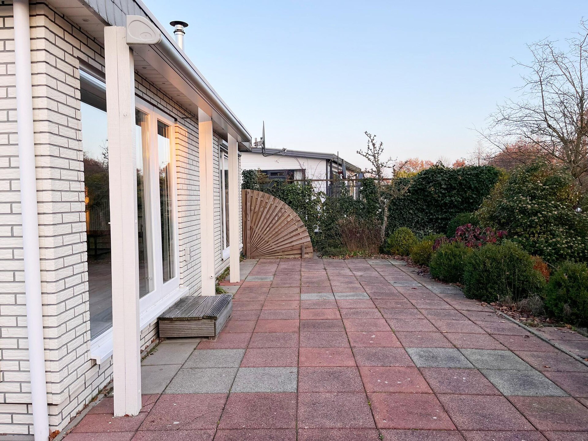 Vrijstaande bungalow bij strand en IJsselmeer in Makkum, Friesland - foto 29