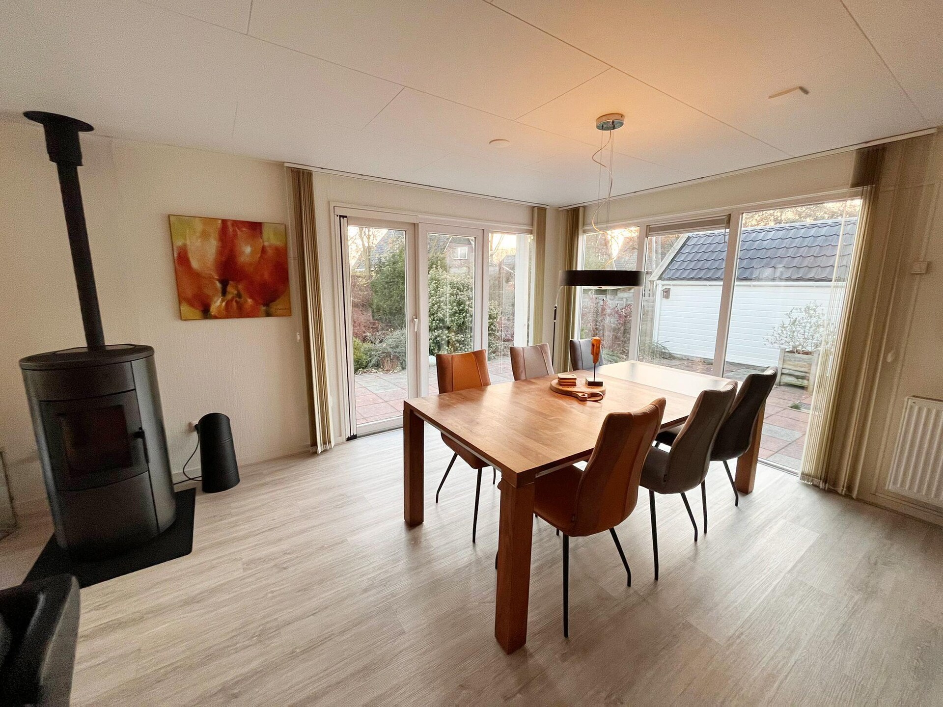 Vrijstaande bungalow bij strand en IJsselmeer in Makkum, Friesland - foto 2